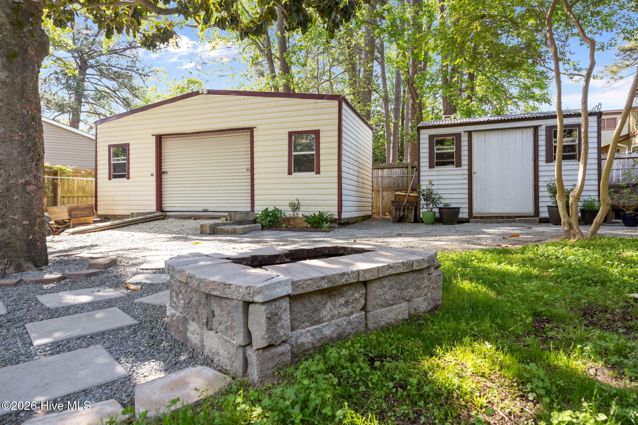 100567245 | Photo 45