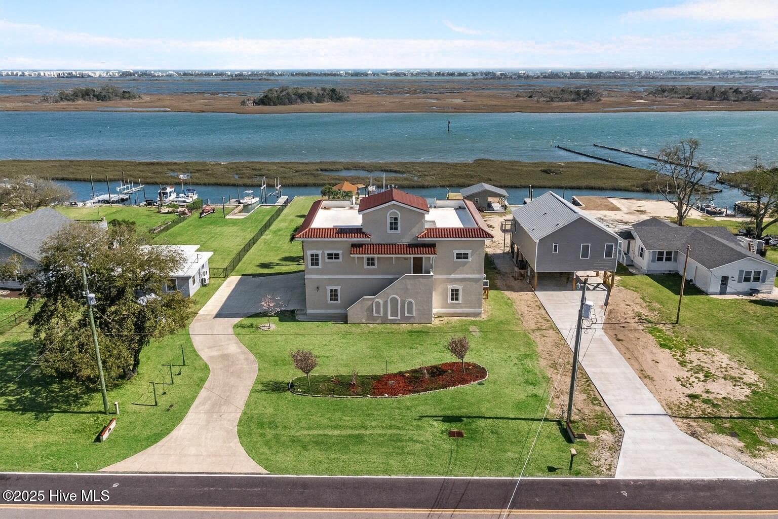 Homes for sale in Hampstead, NC | 1044 Mallard Bay Rd, Hampstead, NC 28443 | MLS# 100497602