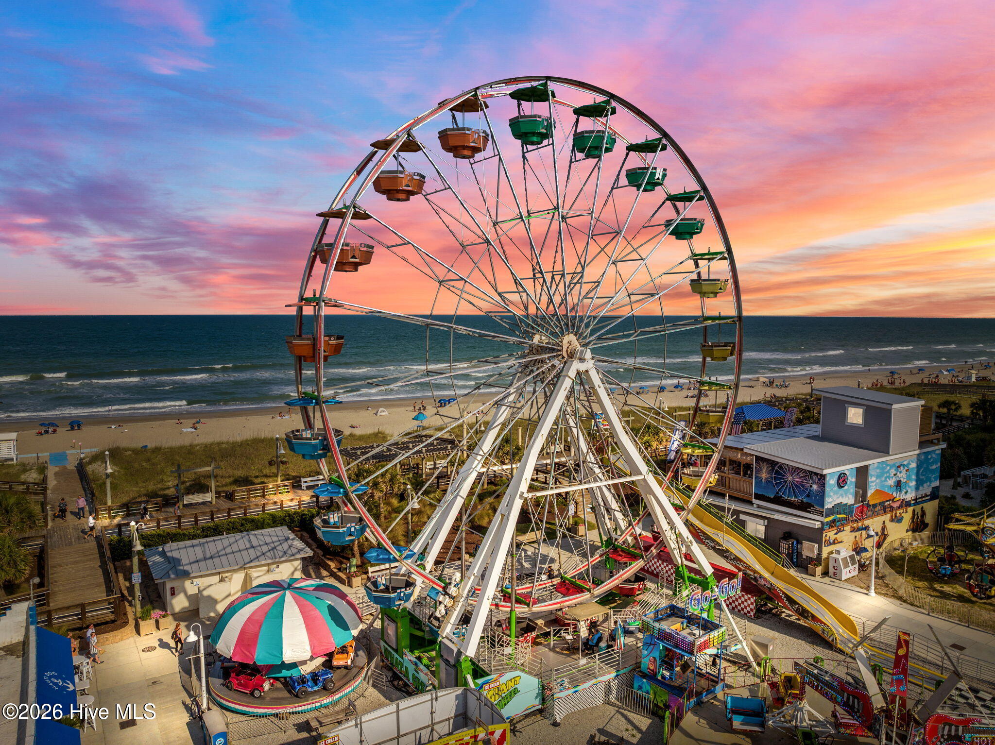 100563786 | Photo 24