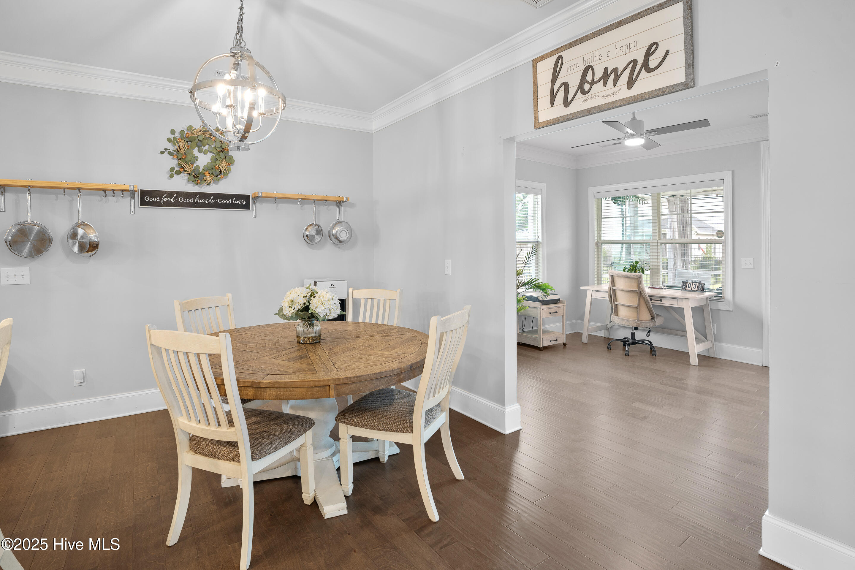 100520061 | Photo 13