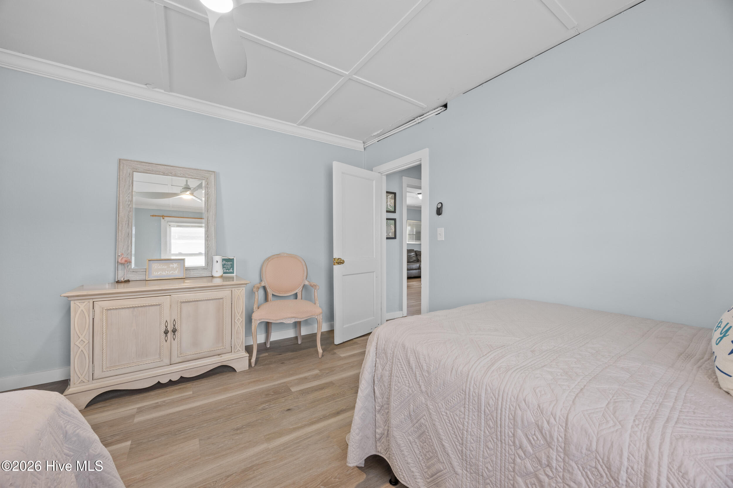 100563115 | Photo 24