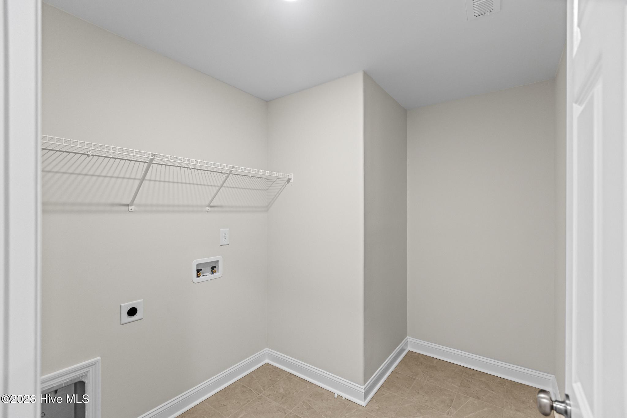 100544641 | Photo 15