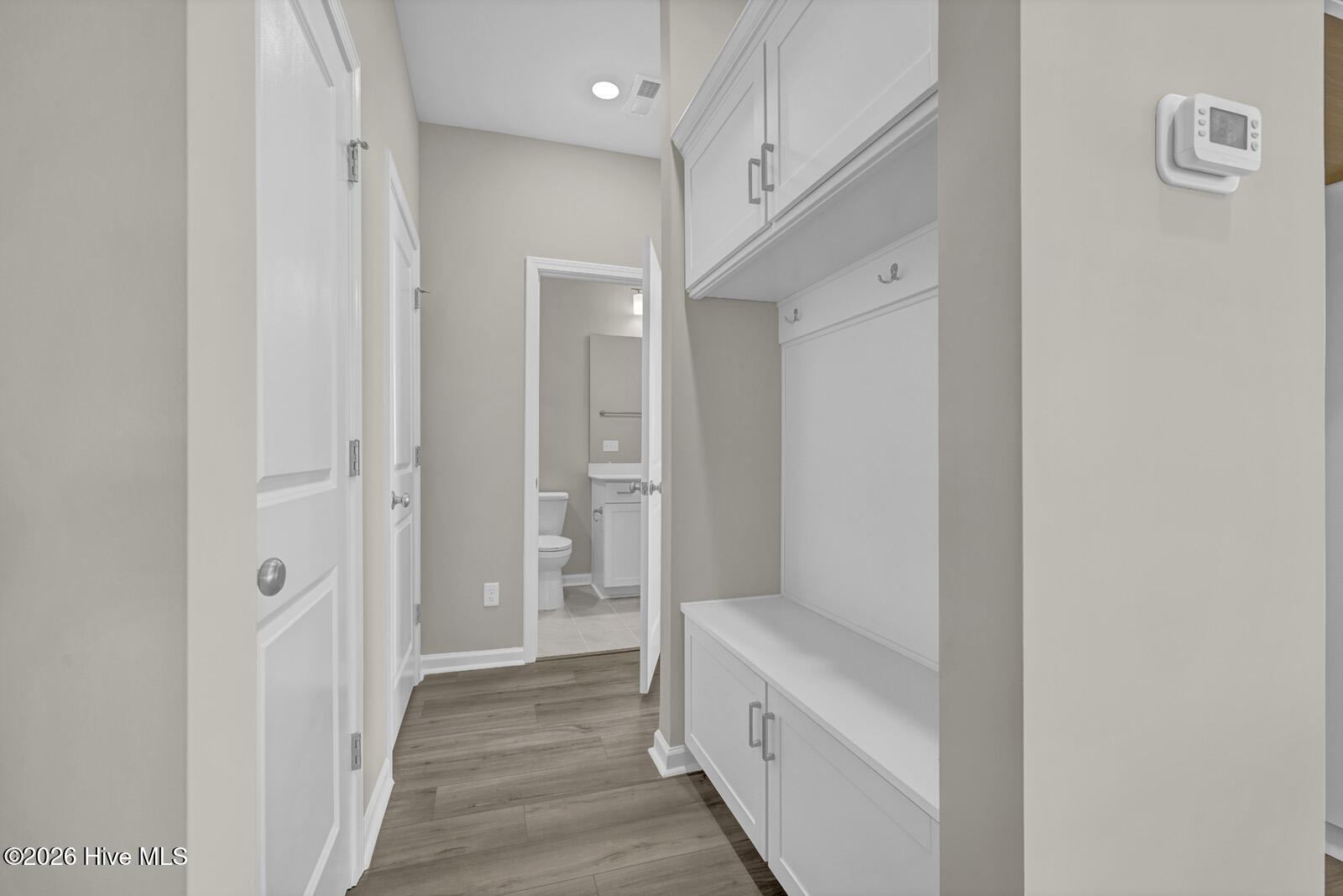 100527209 | Photo 15