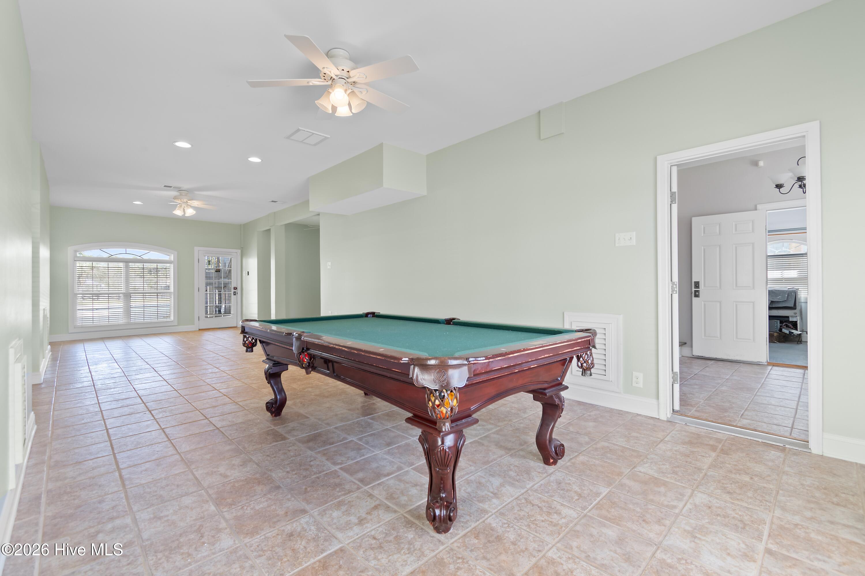 100566574 | Photo 50