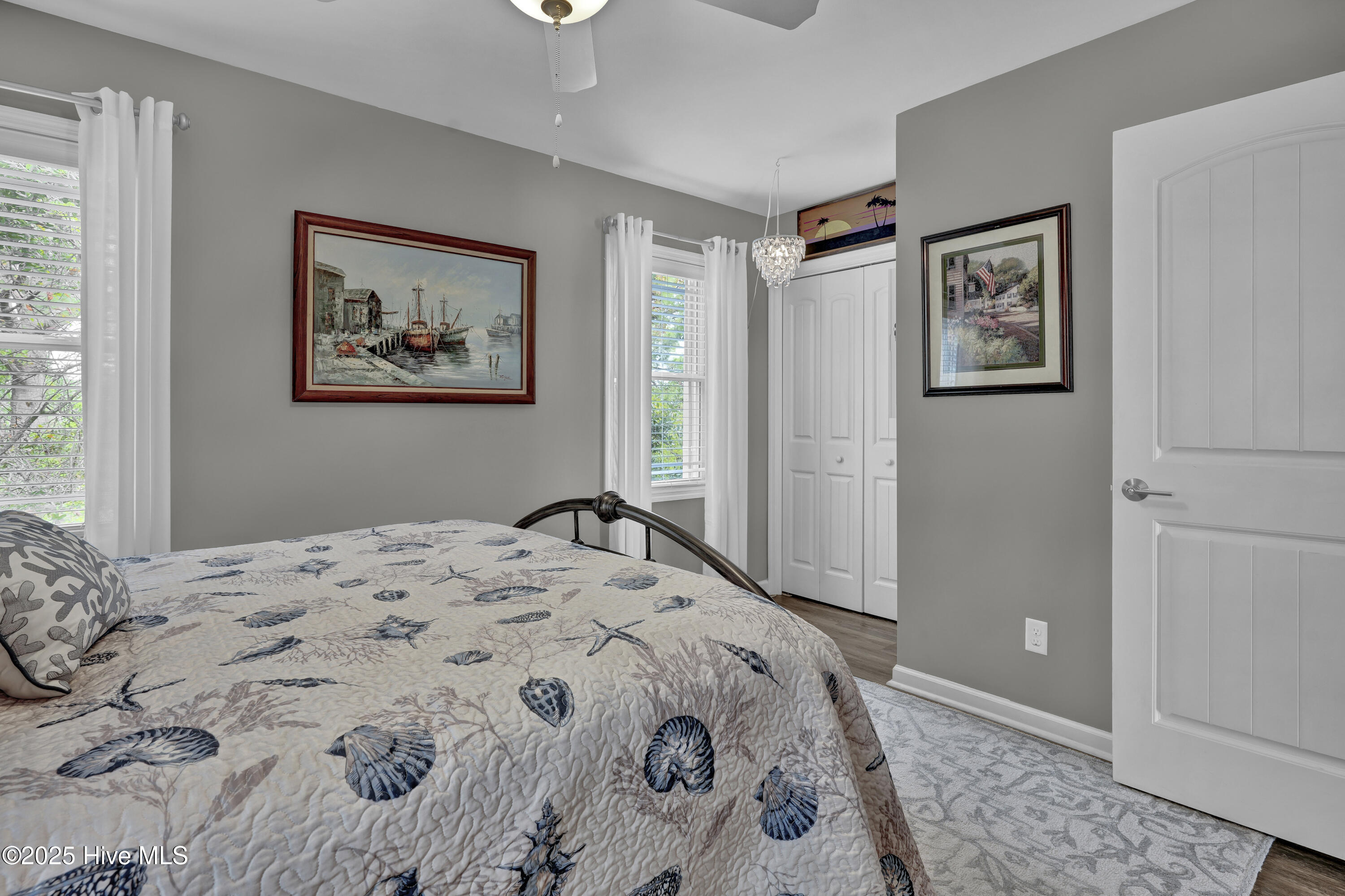 100532685 | Photo 18