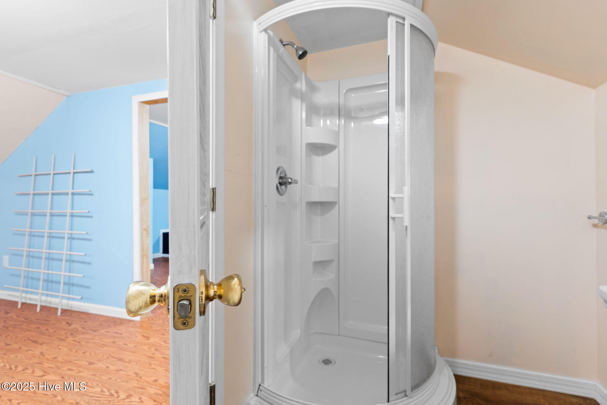 100526462 | Photo 58