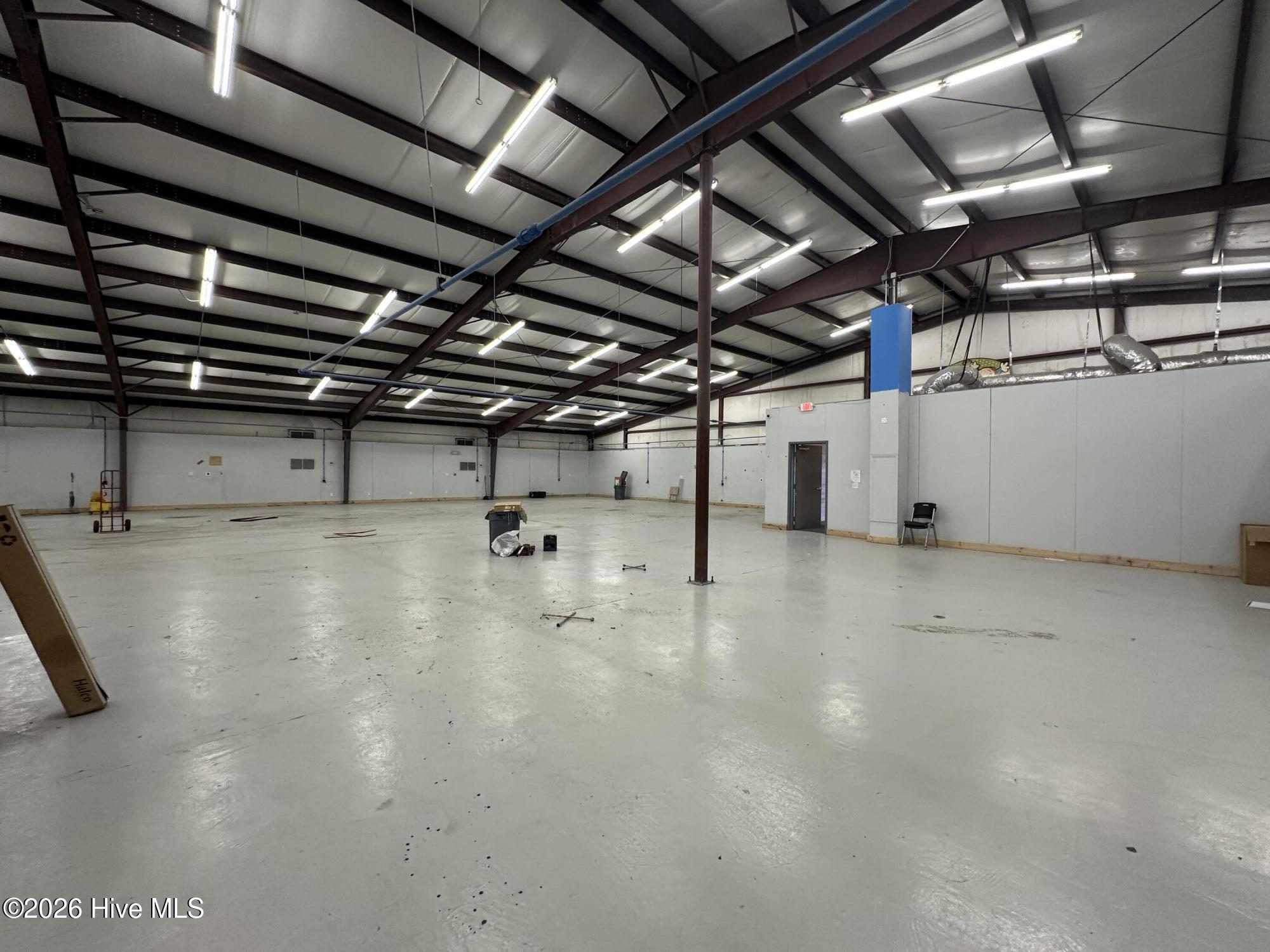 Heated and Cooled Warehouse