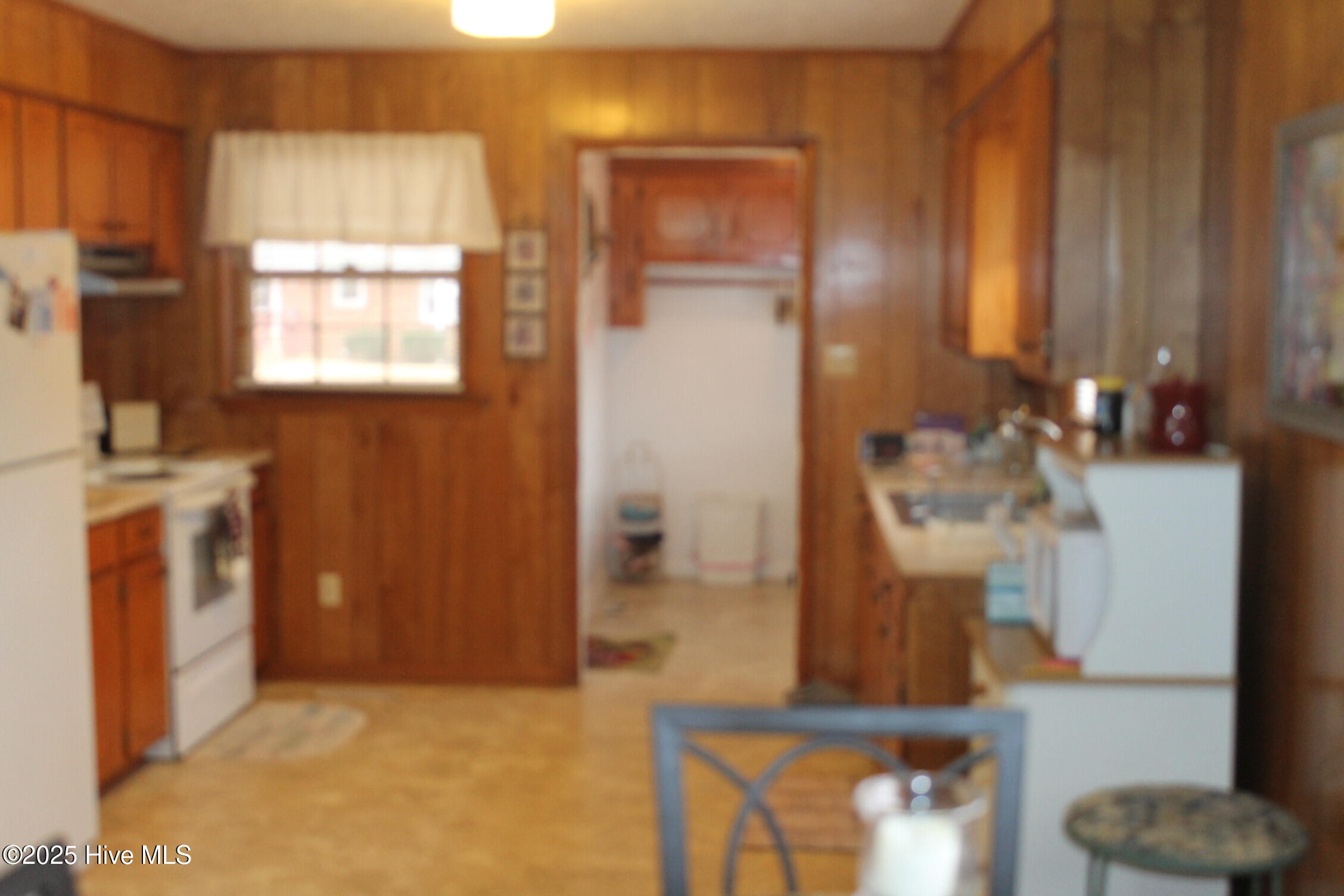 100544529 | Photo 21