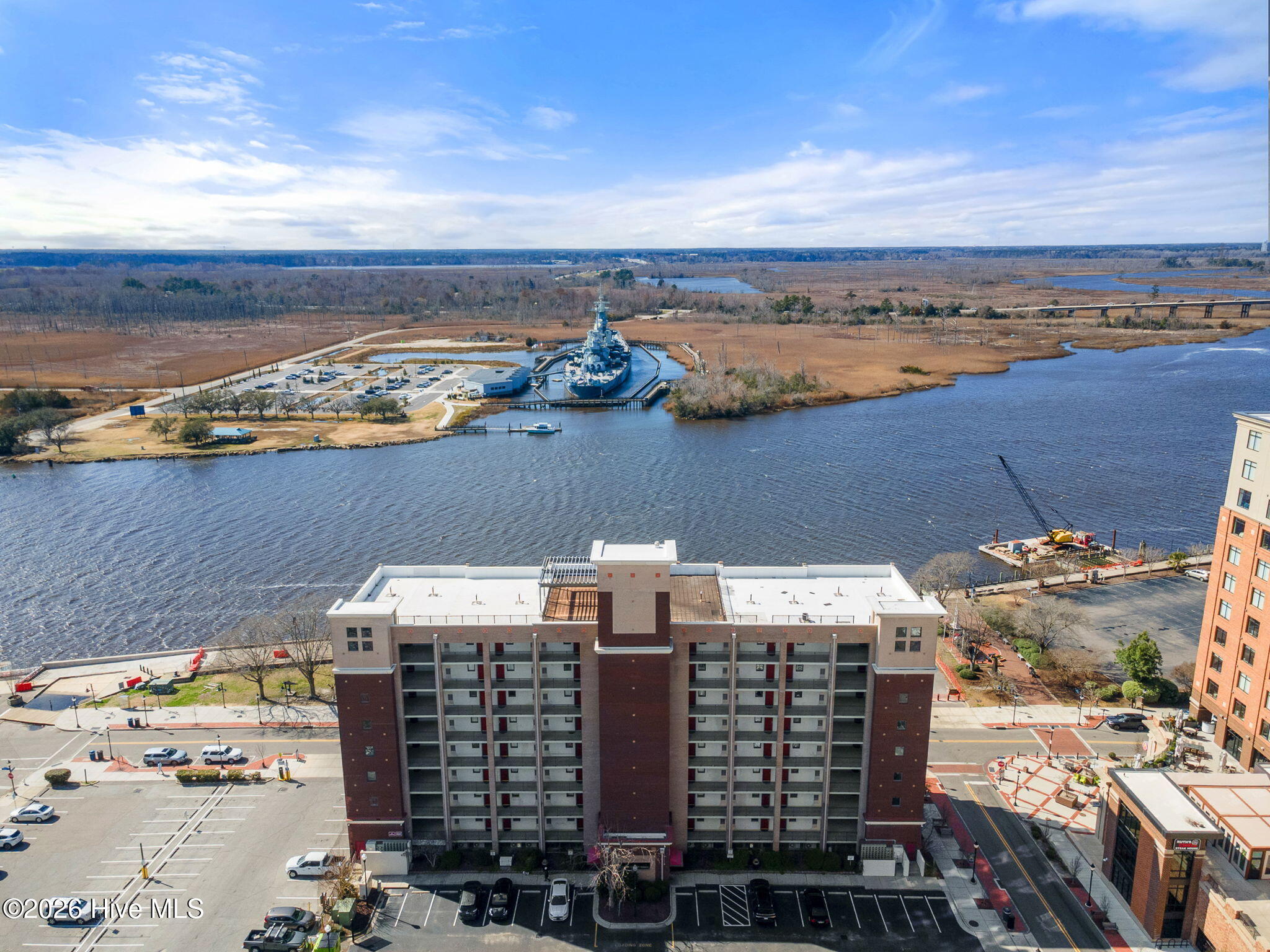 100557626 | Photo 31