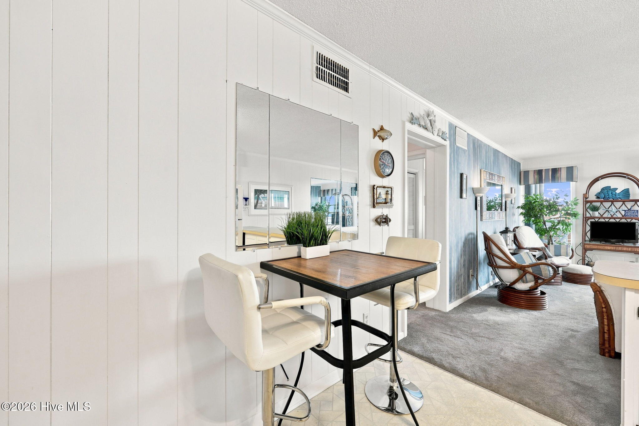 301 Commerce Way 