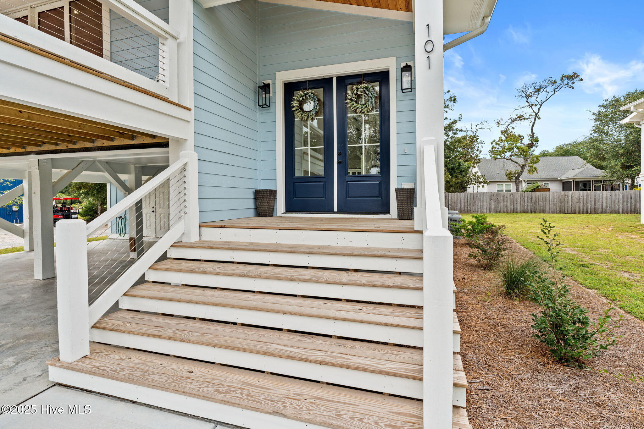 100548634 | Photo 14