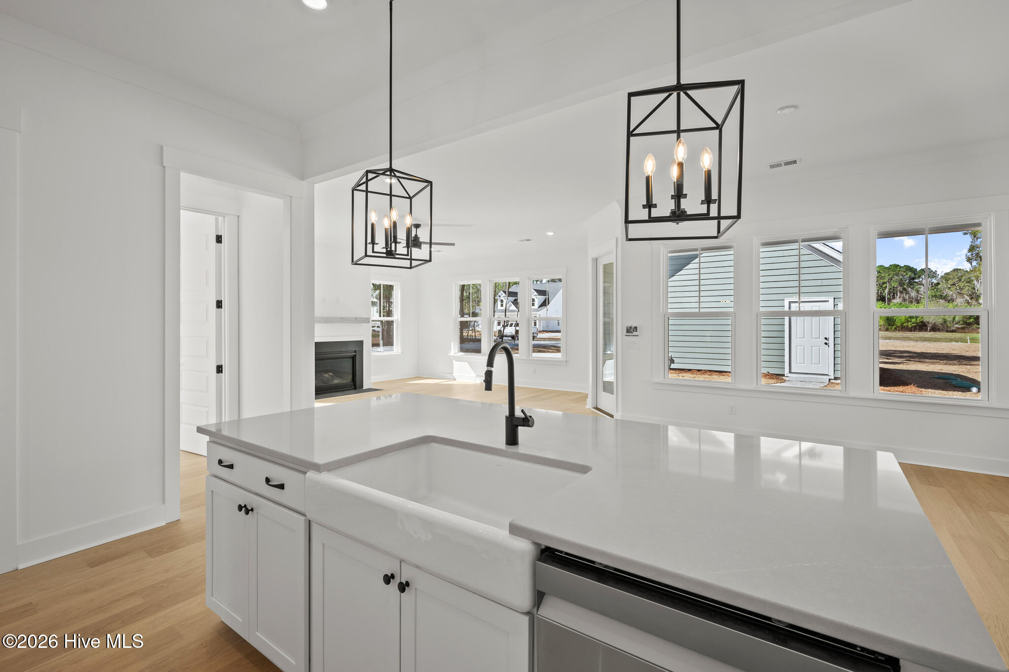 100552796 | Photo 12