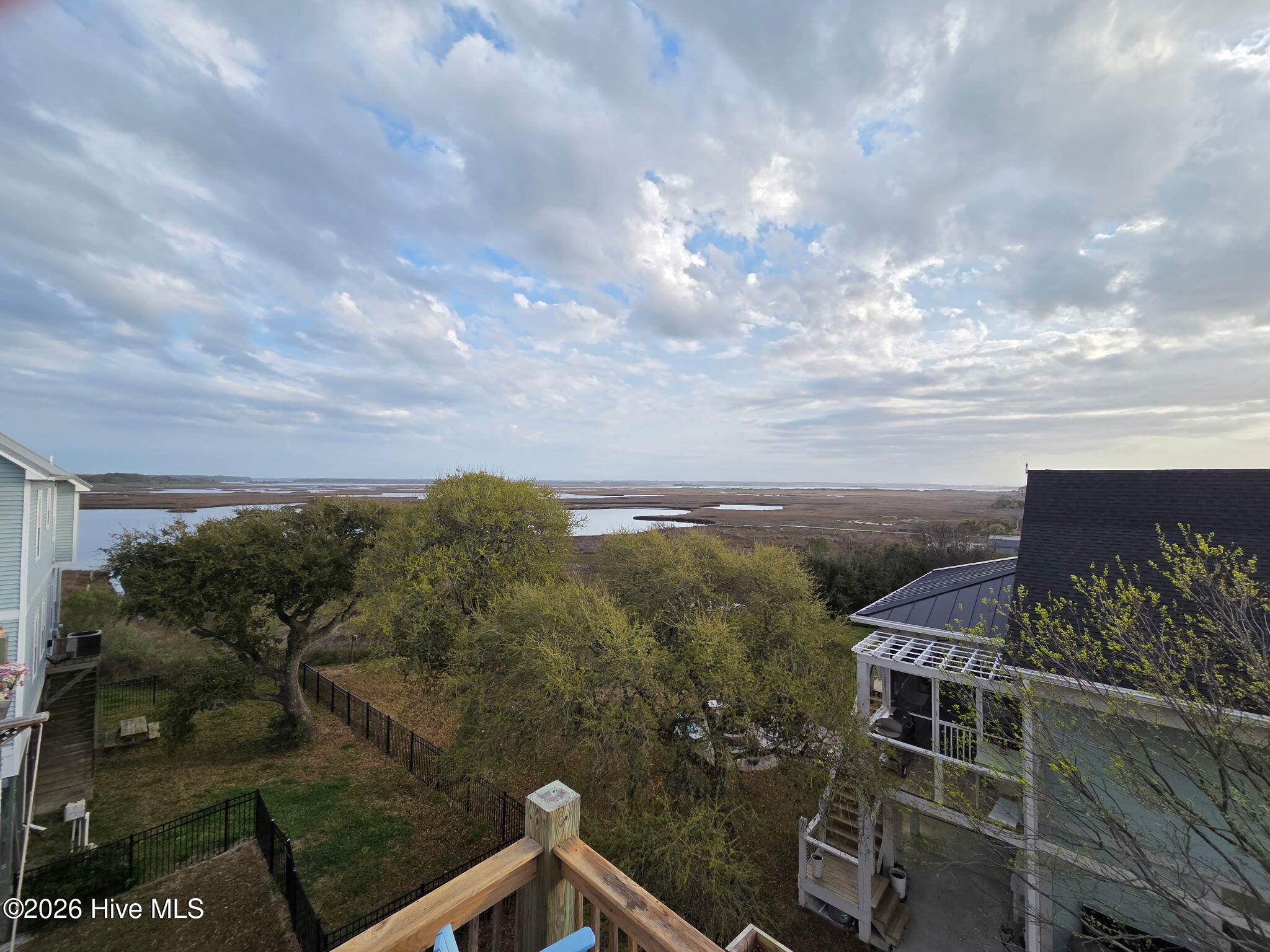 100564246 | Photo 62