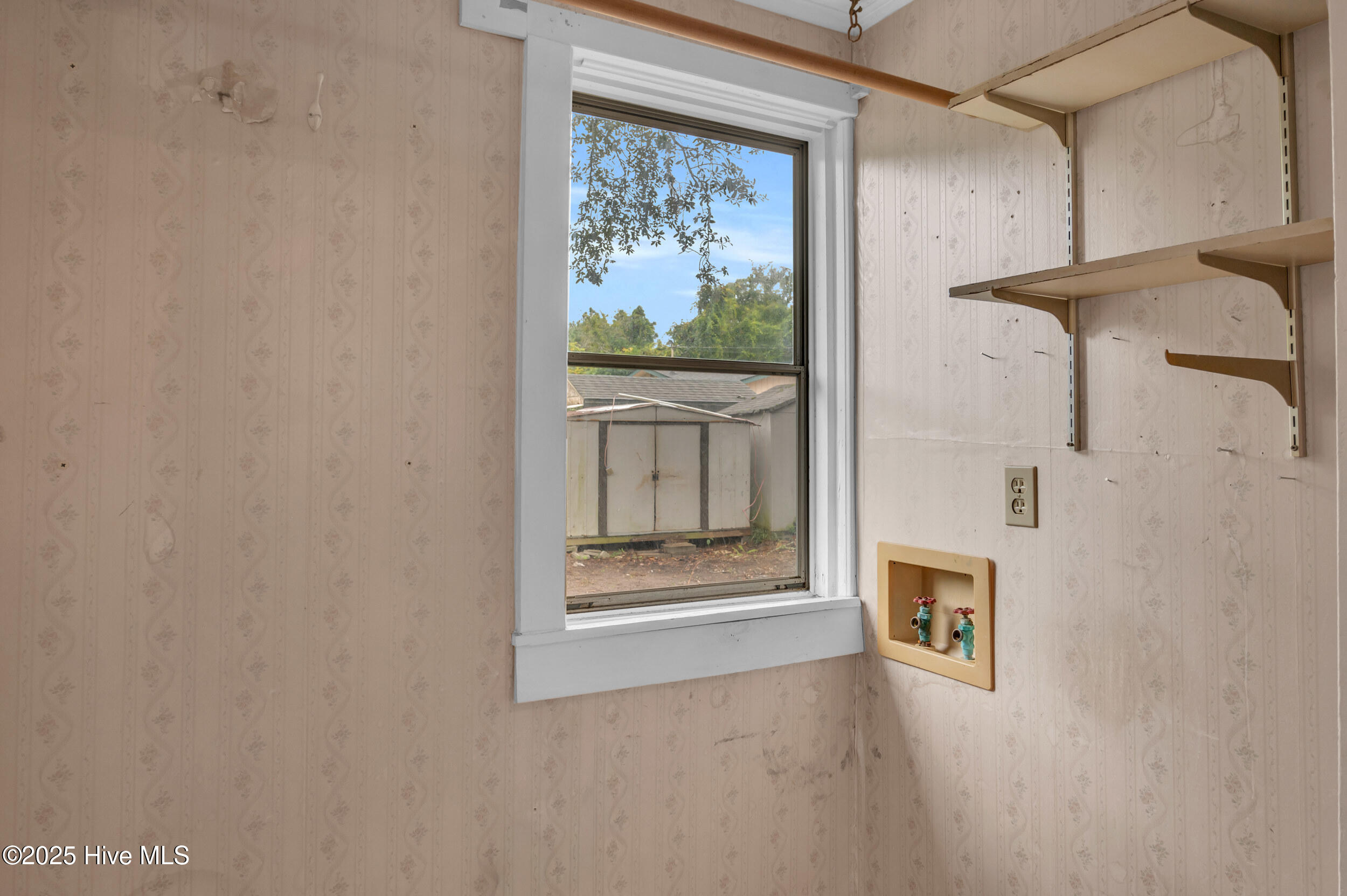 100538812 | Photo 28