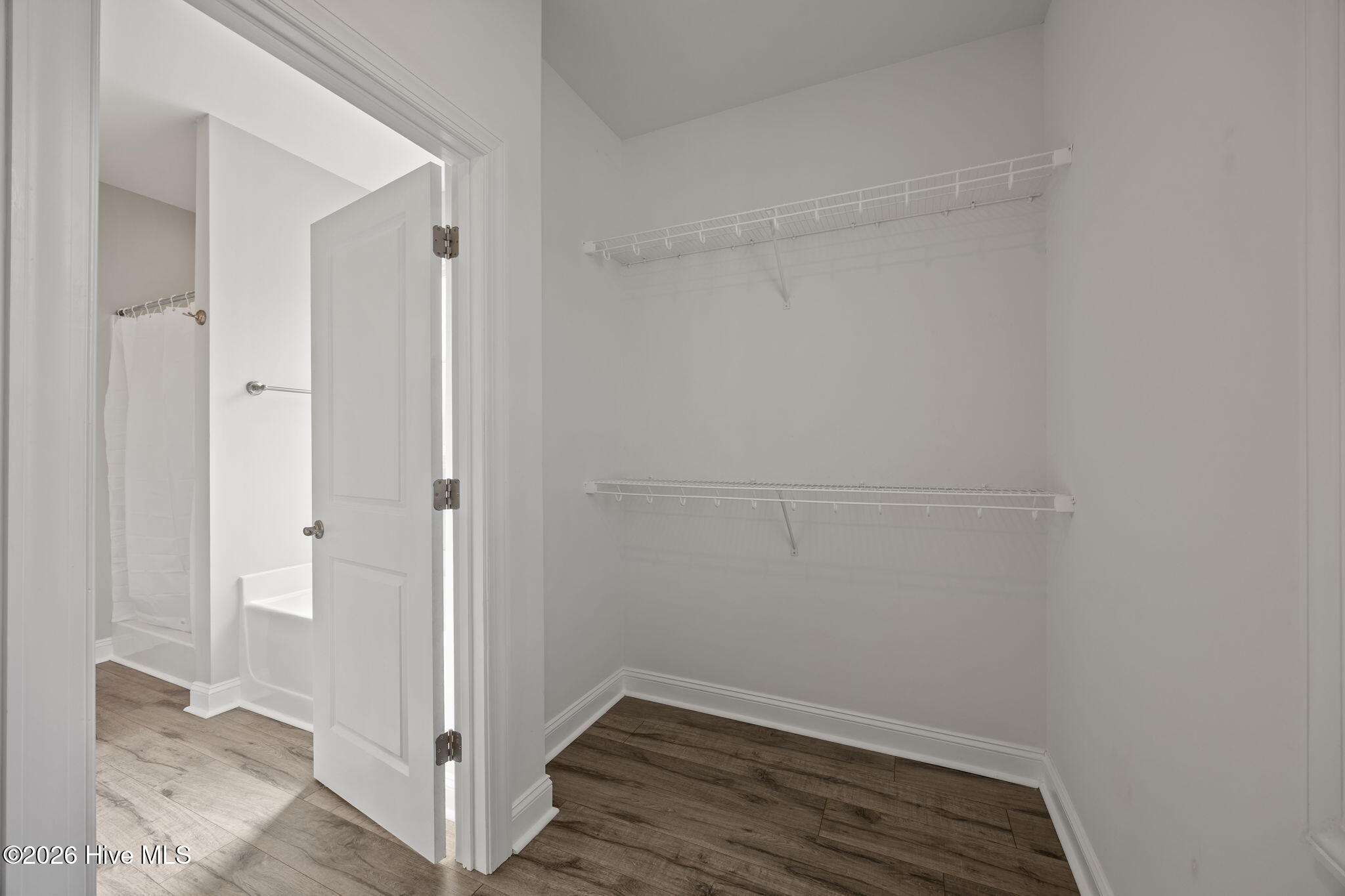 100559560 | Photo 44