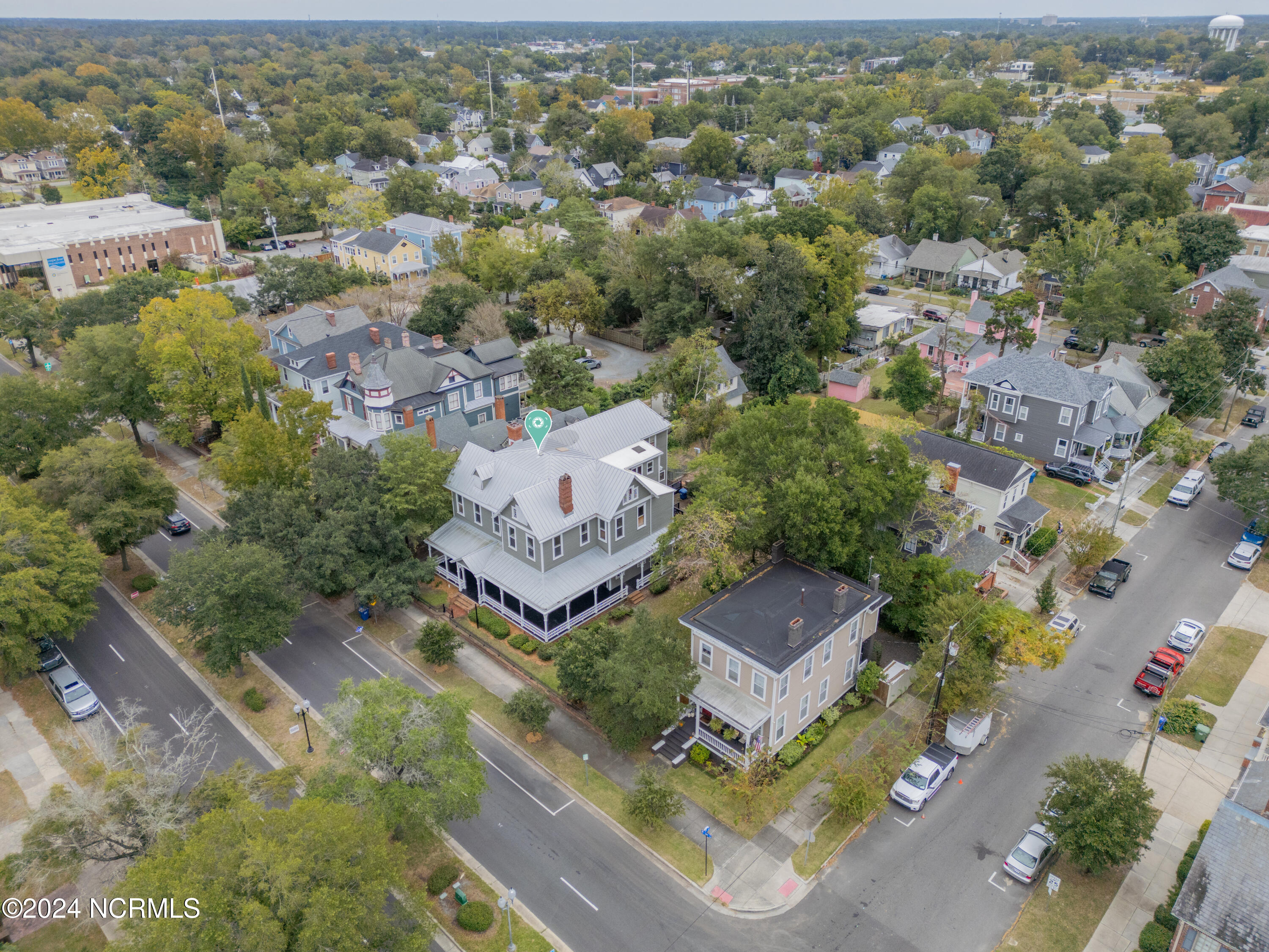 100472145 | Photo 79