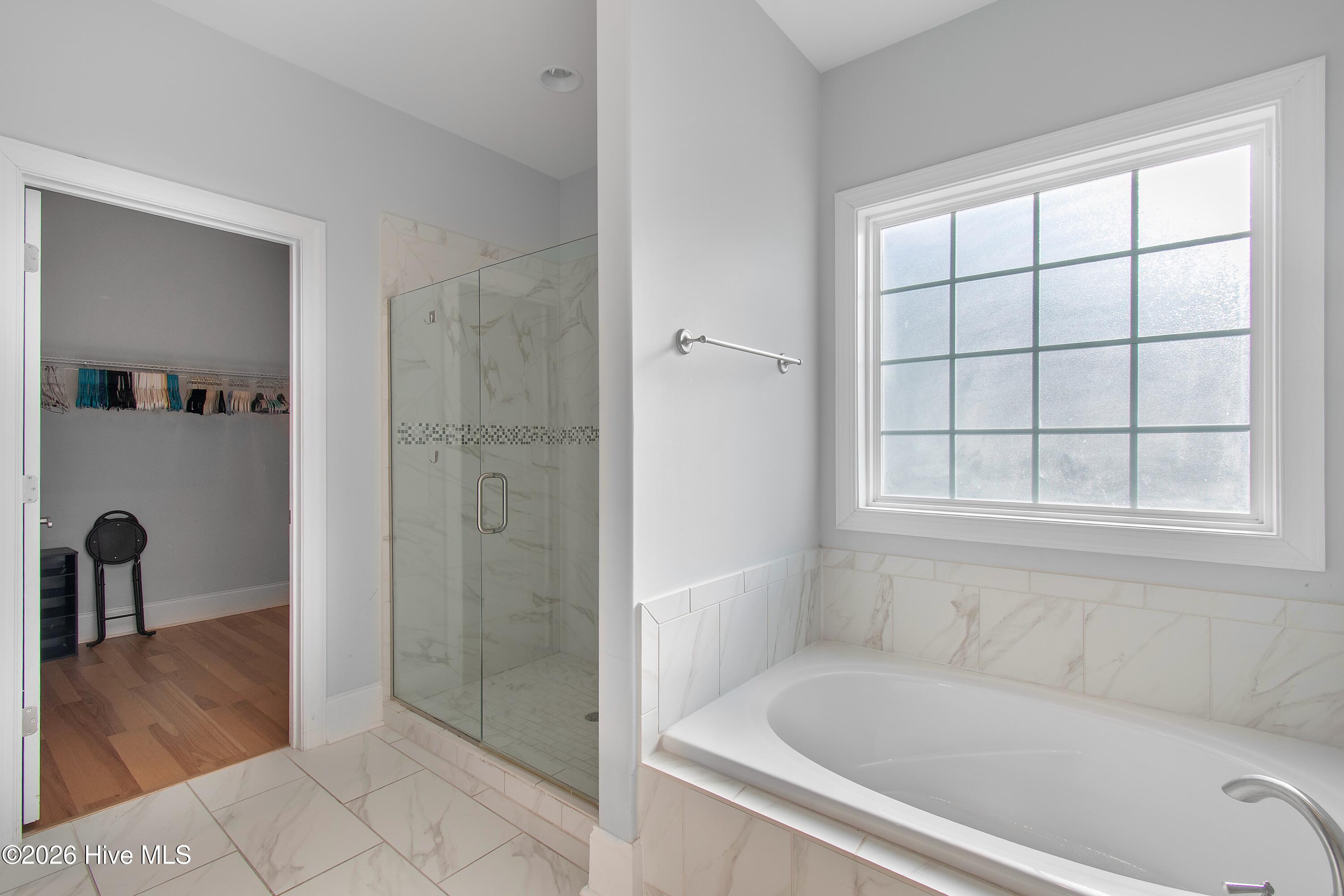 100548400 | Photo 27