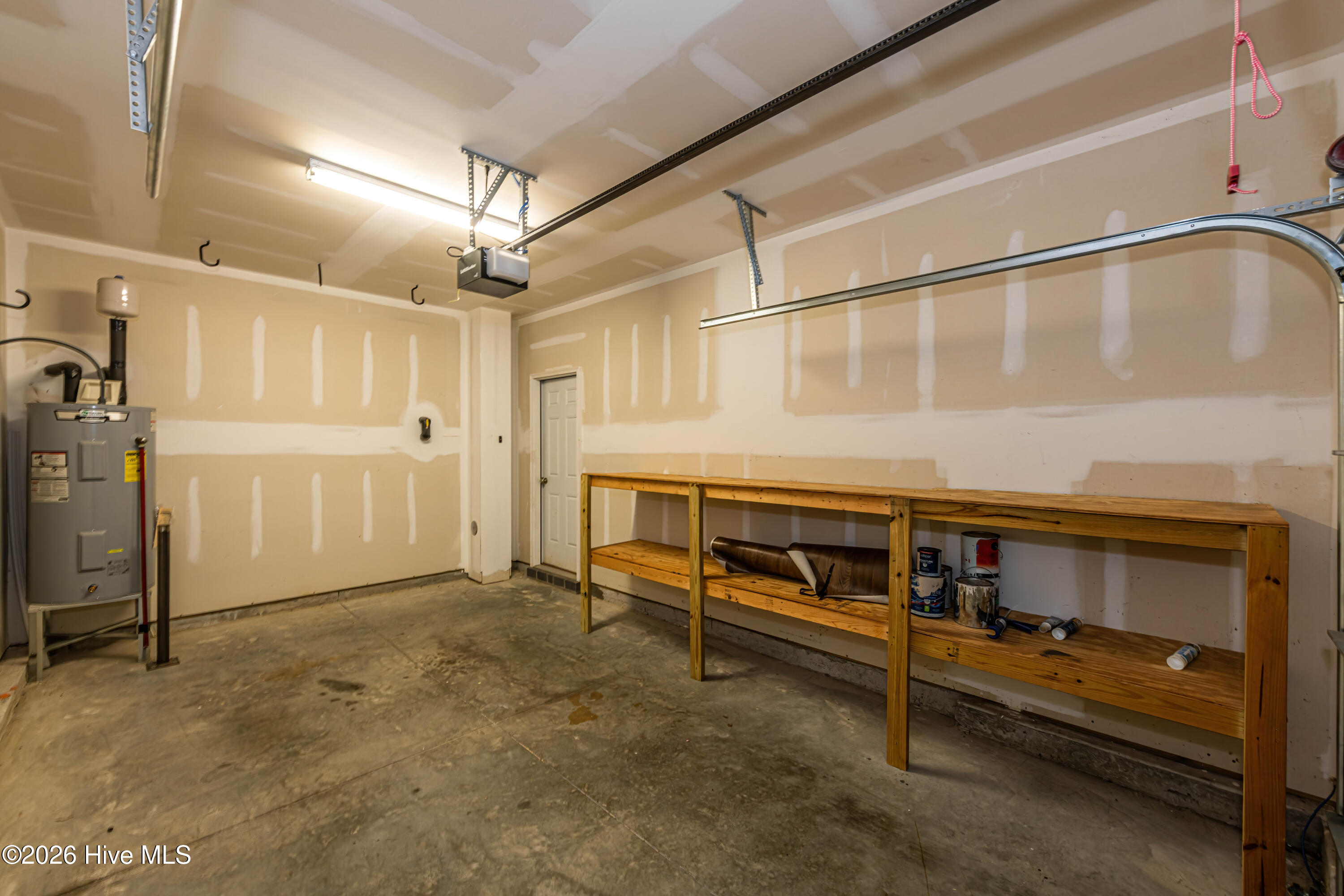 100567221 | Photo 44