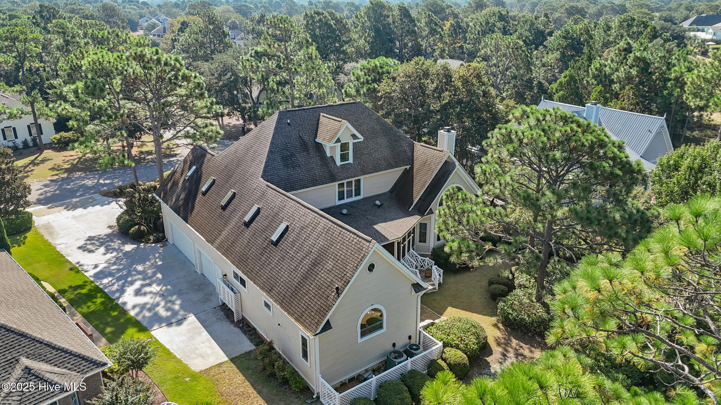 100531940 | Photo 68