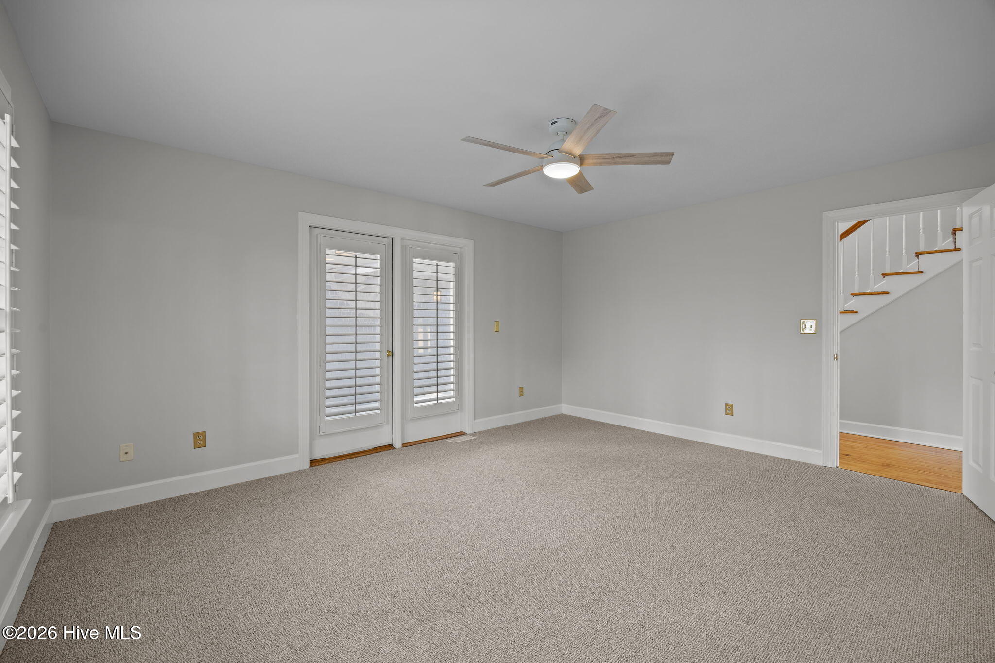 100551579 | Photo 25