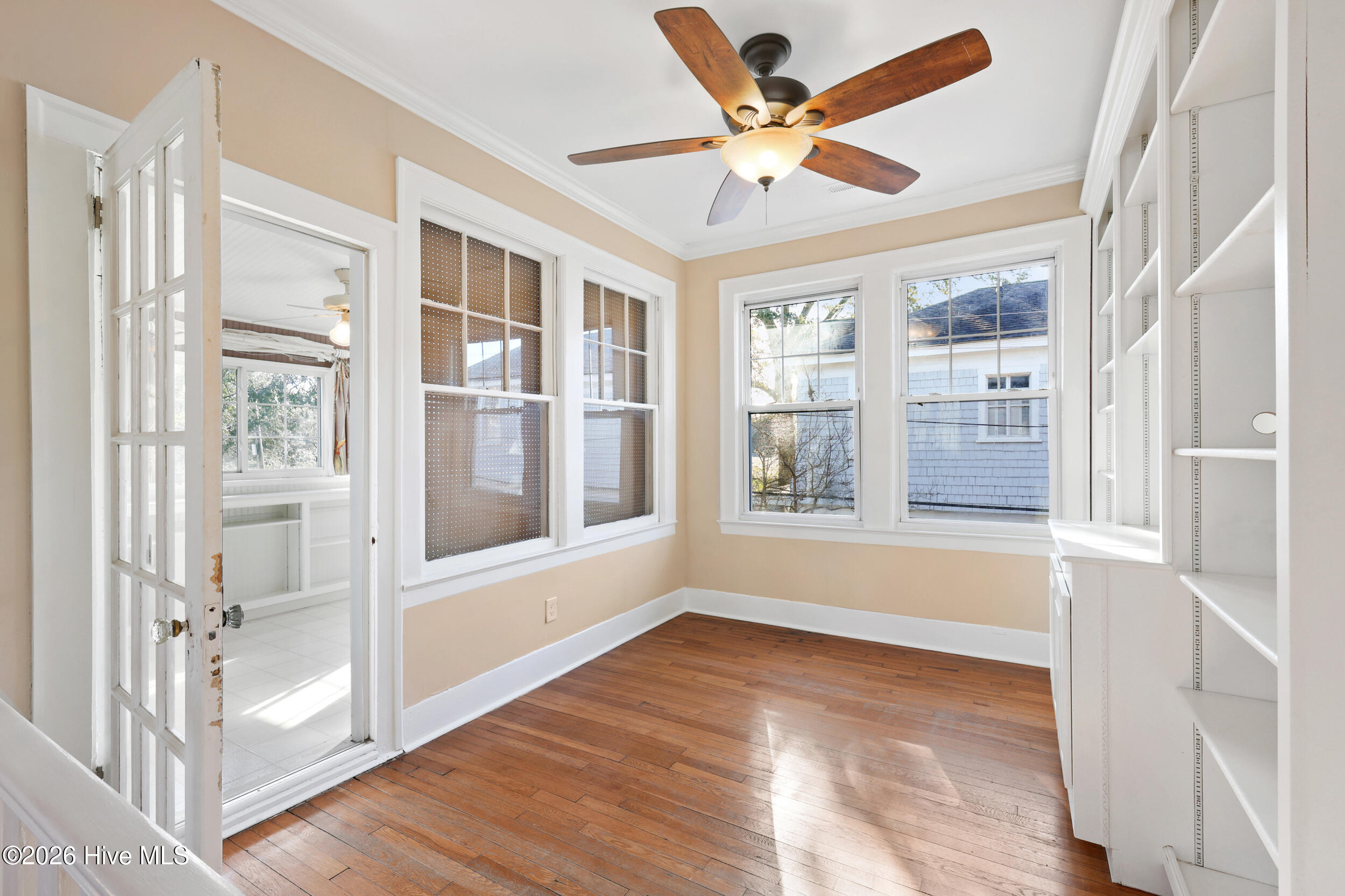 100514178 | Photo 47