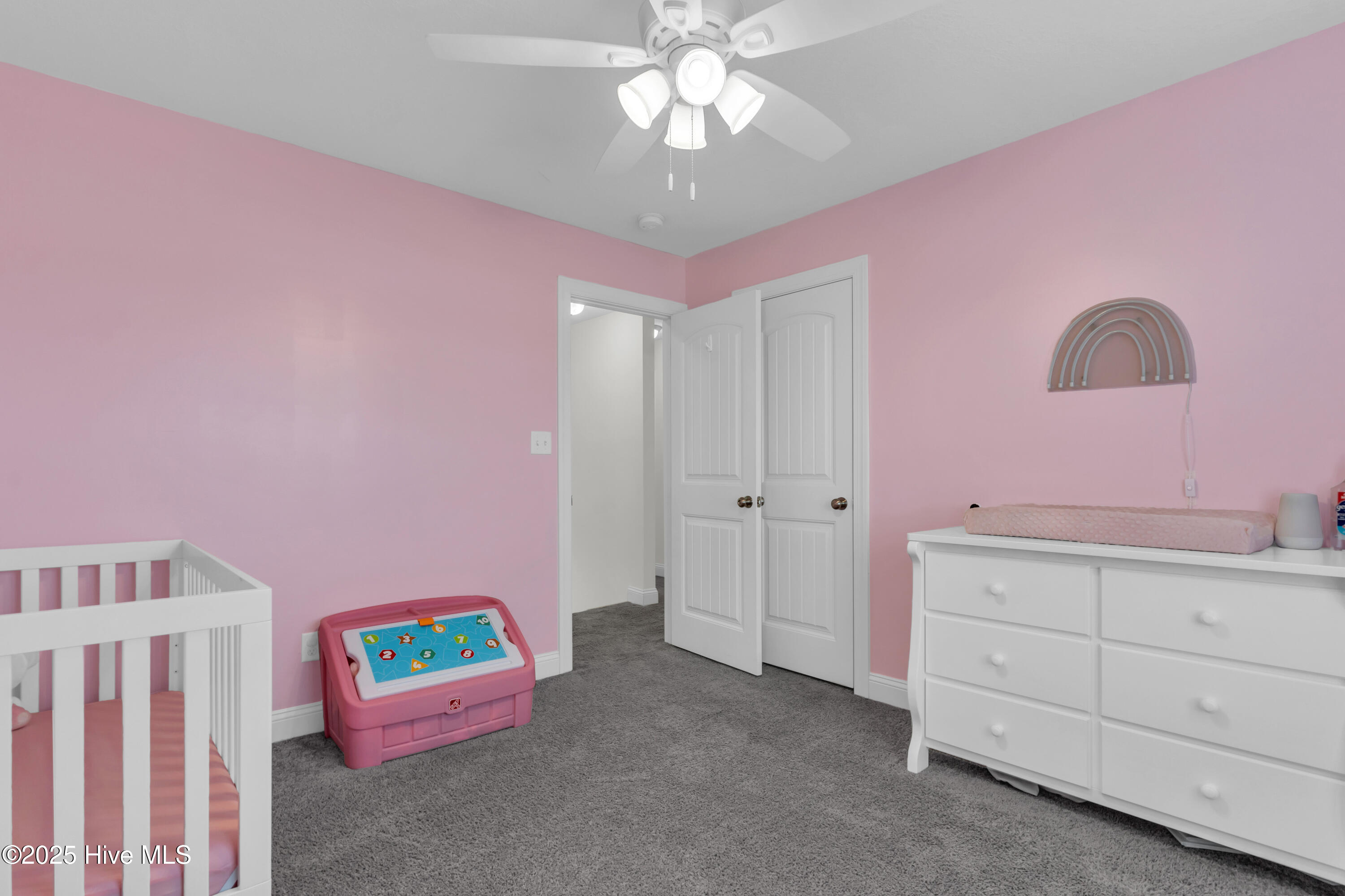 100534208 | Photo 25