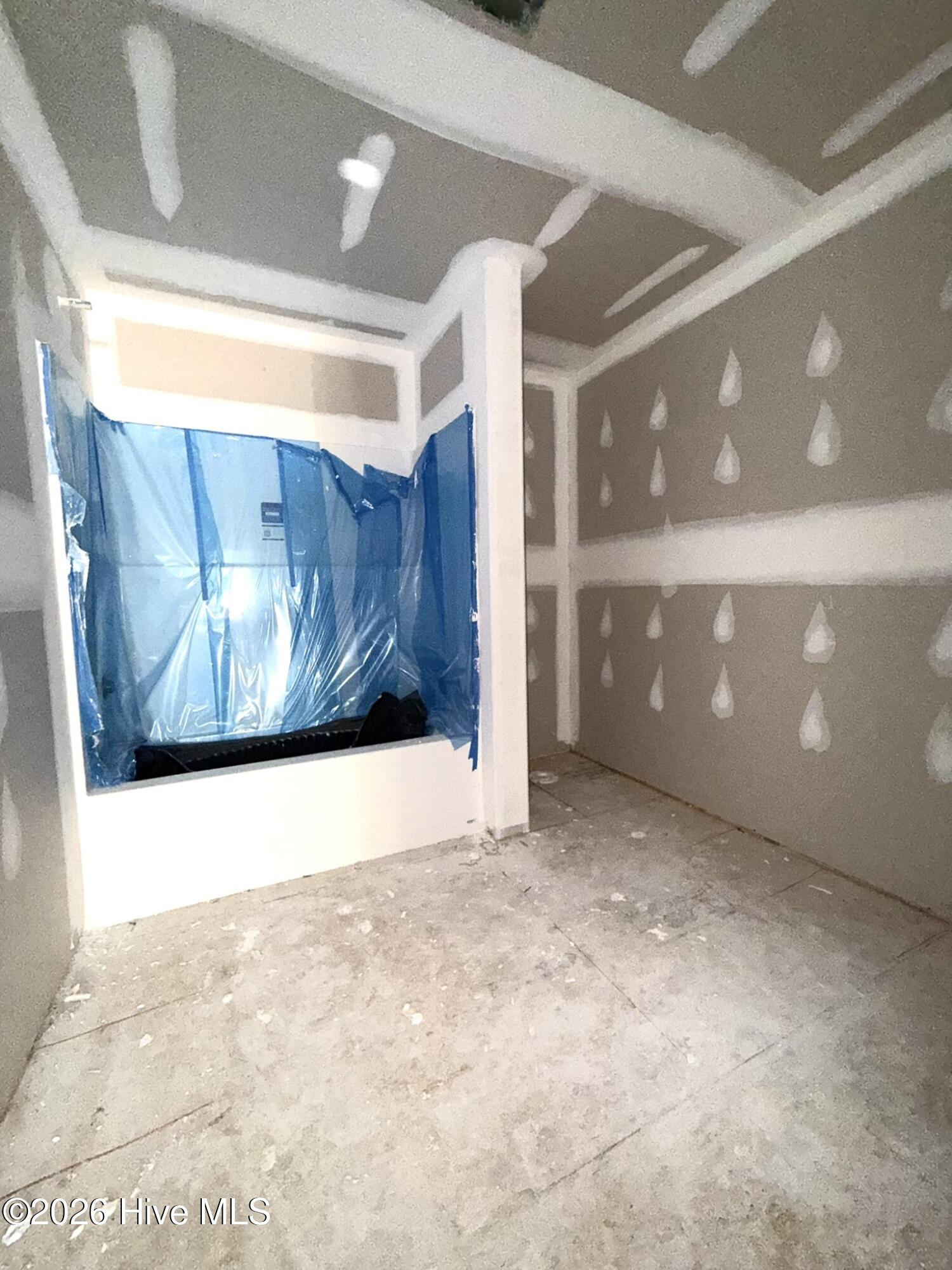 100558276 | Photo 10