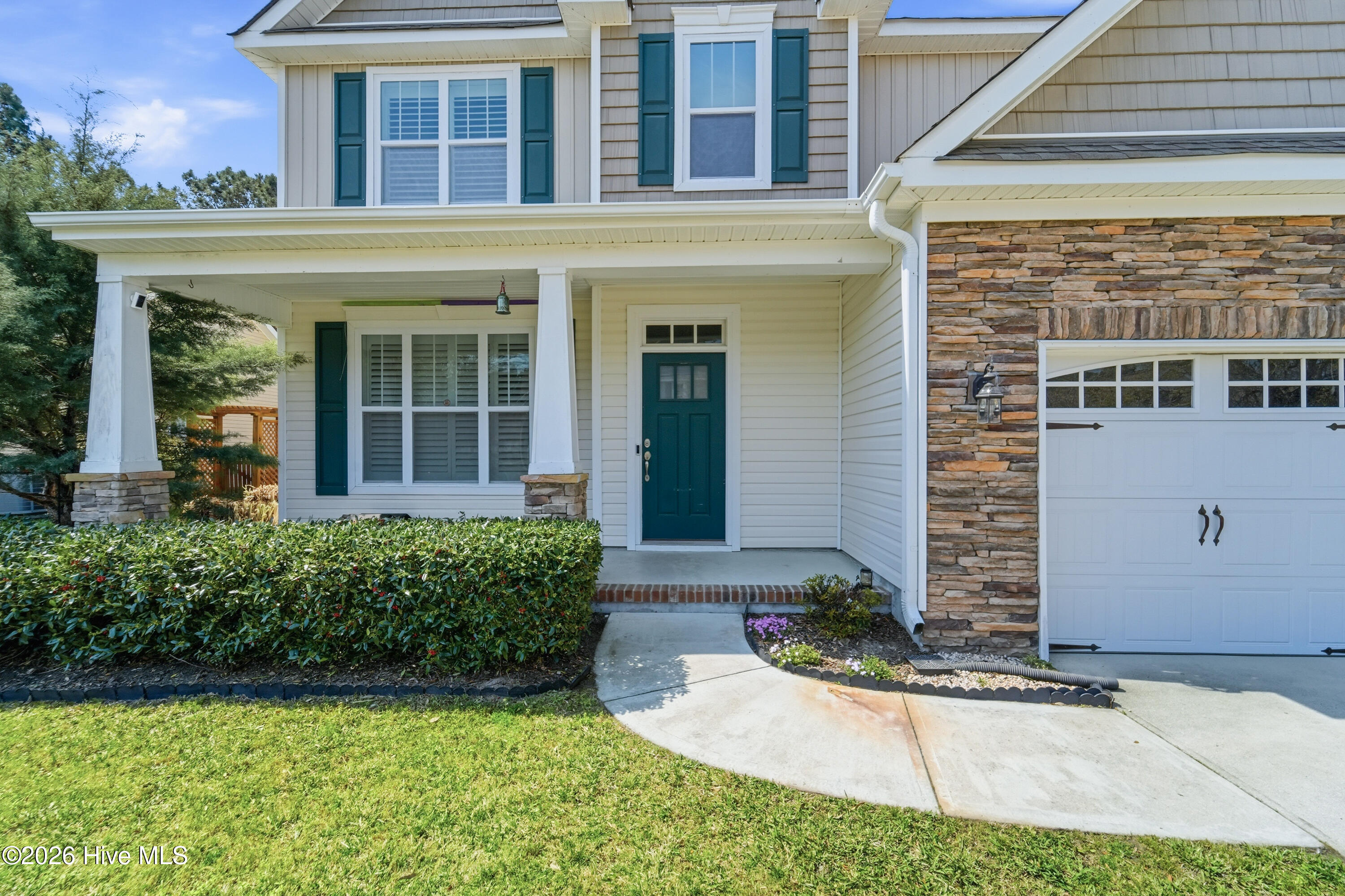 100562965 | Photo 17