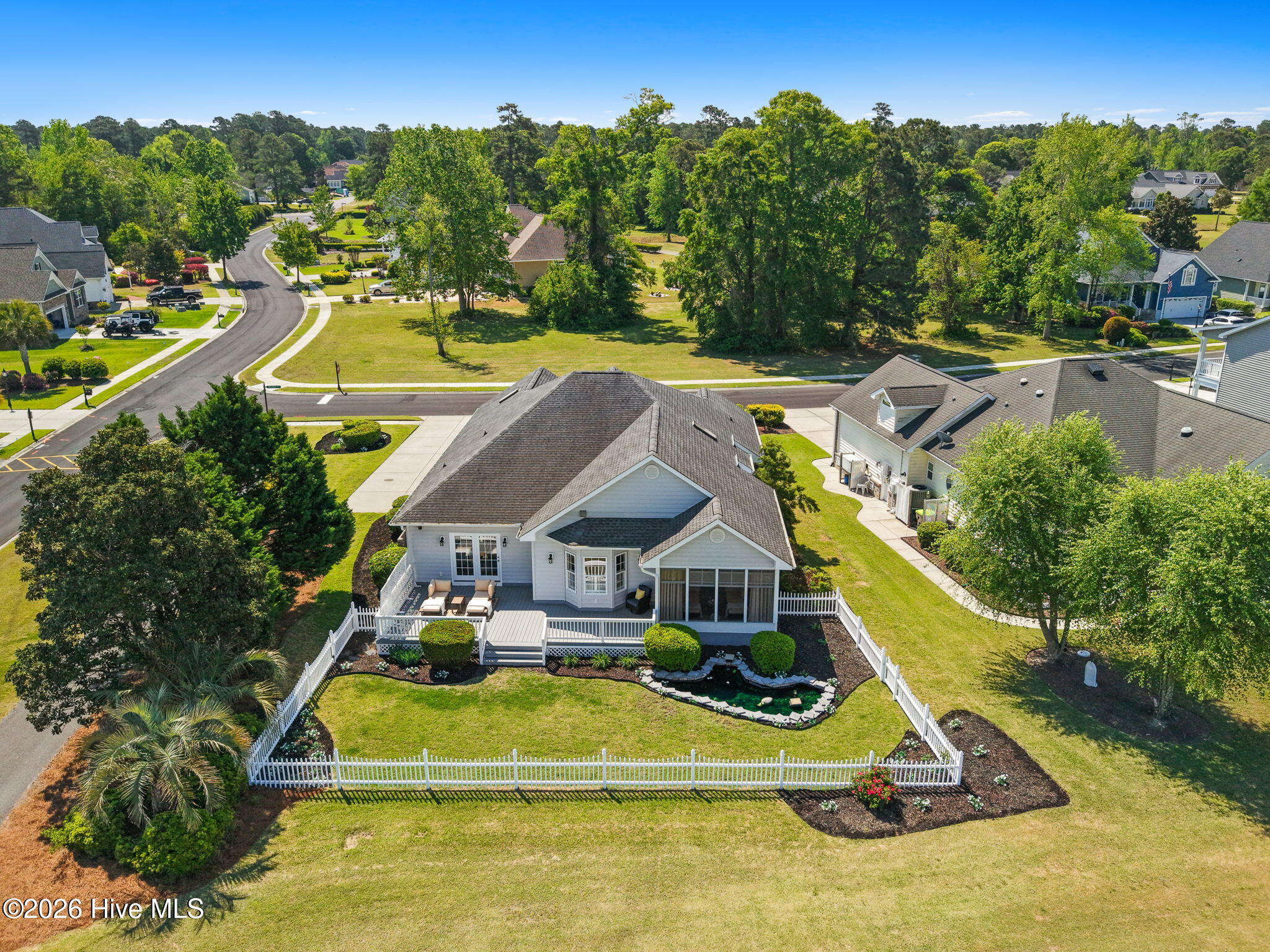 100567256 | Photo 59