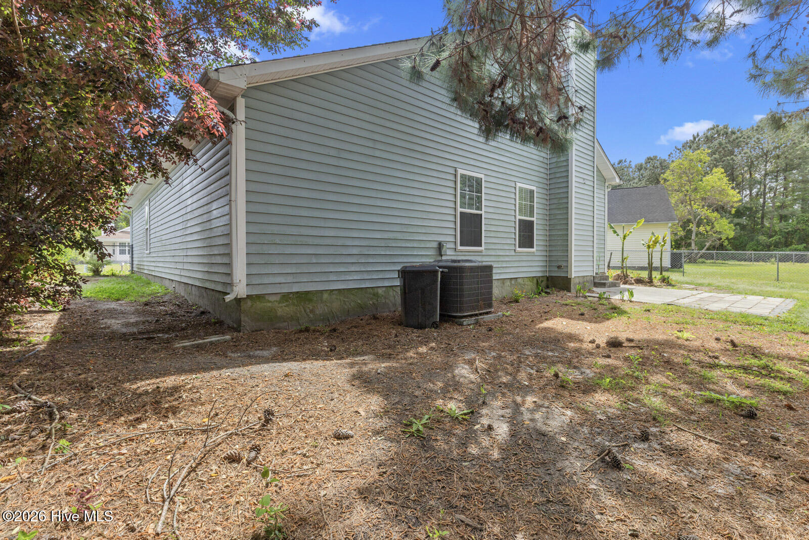 100565866 | Photo 30