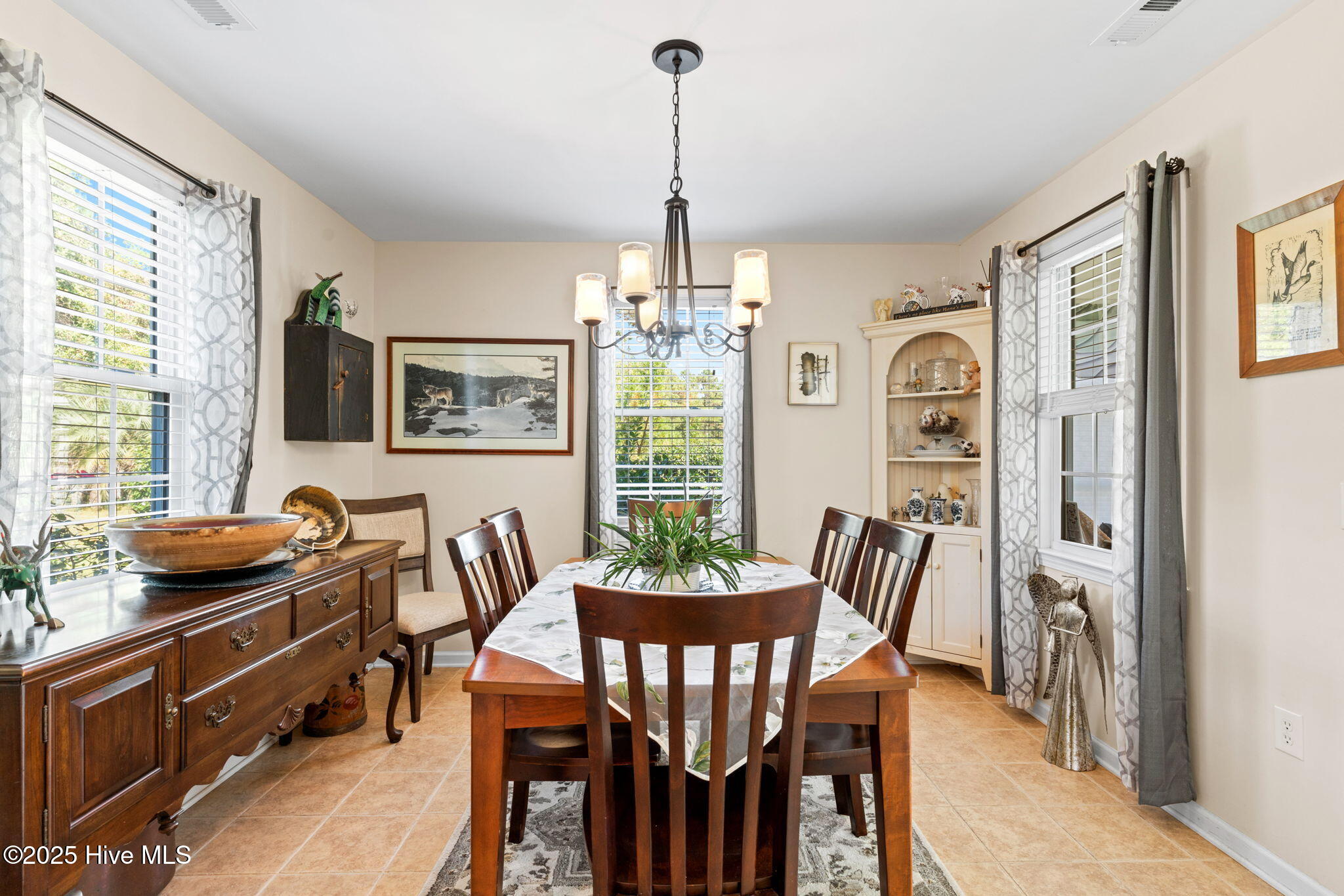 100534396 | Photo 15