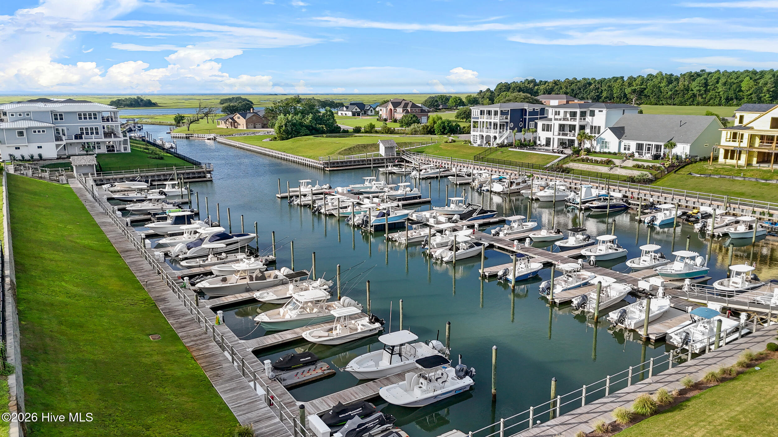 100551268 | Photo 72