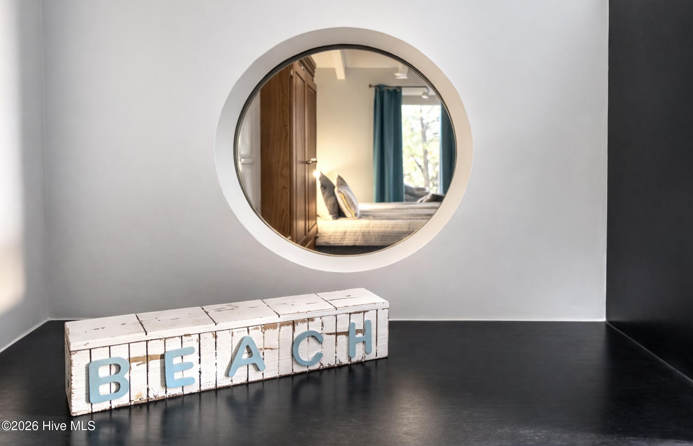 100555819 | Photo 26