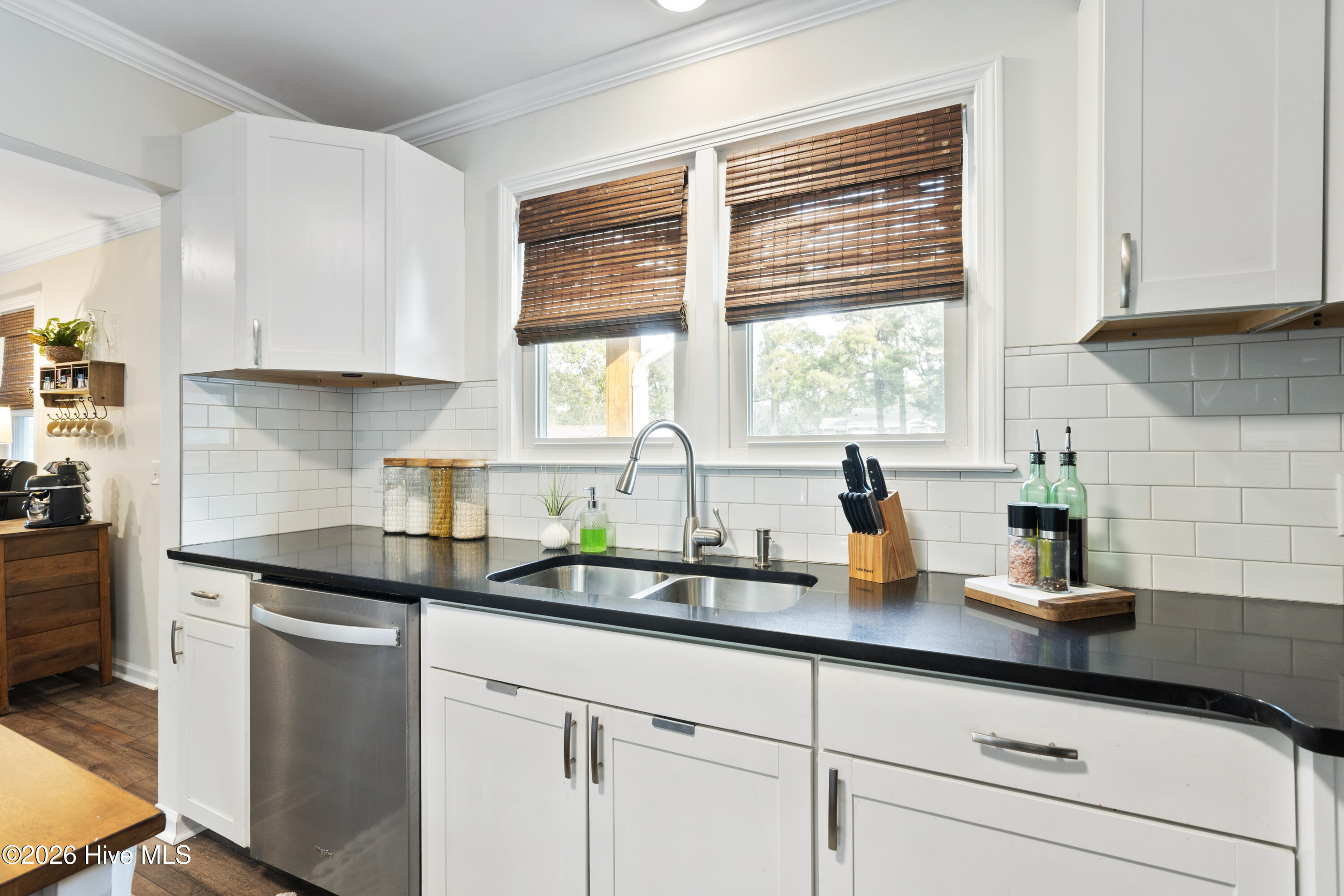 100555391 | Photo 19