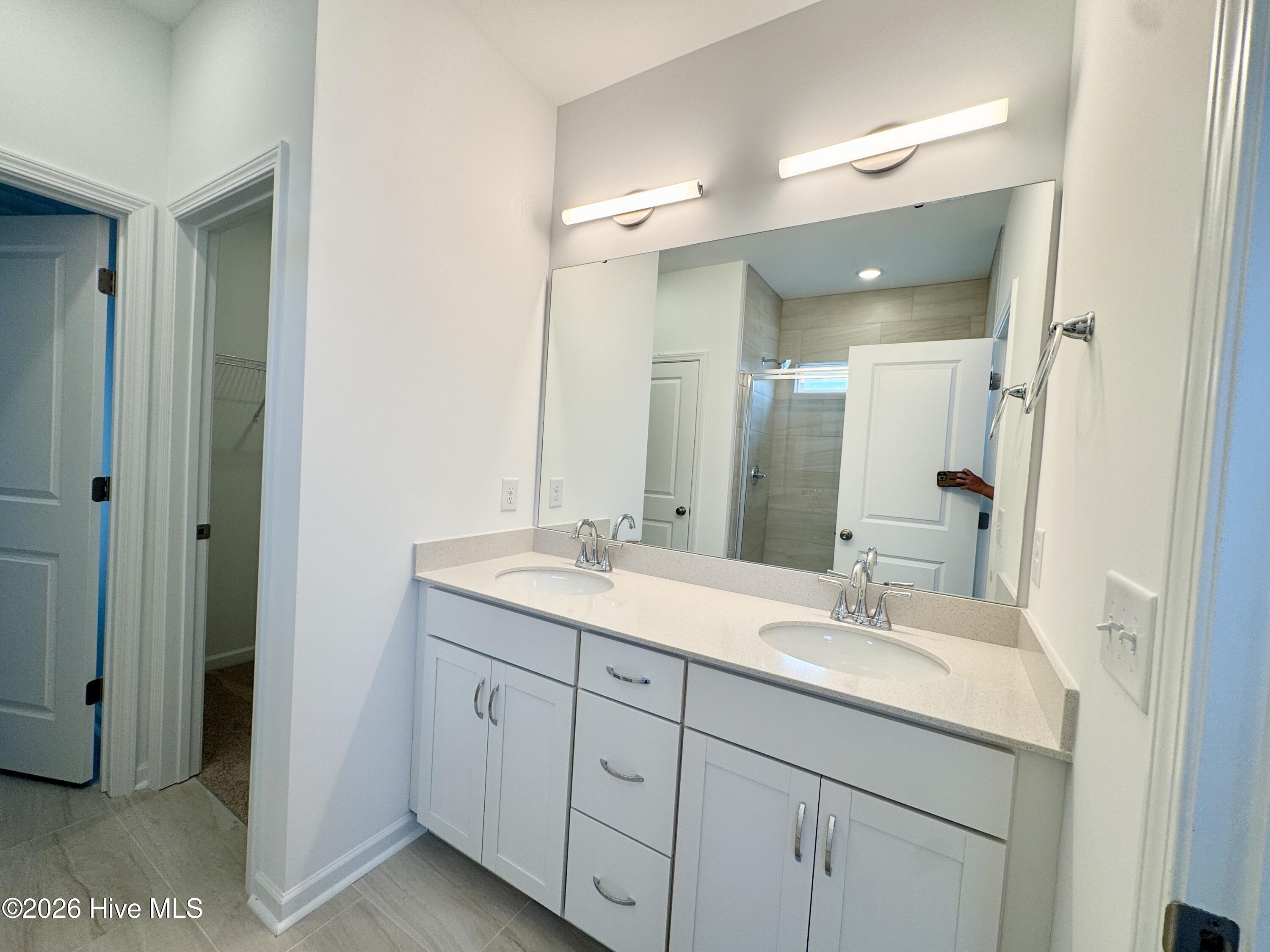 100535606 | Photo 18