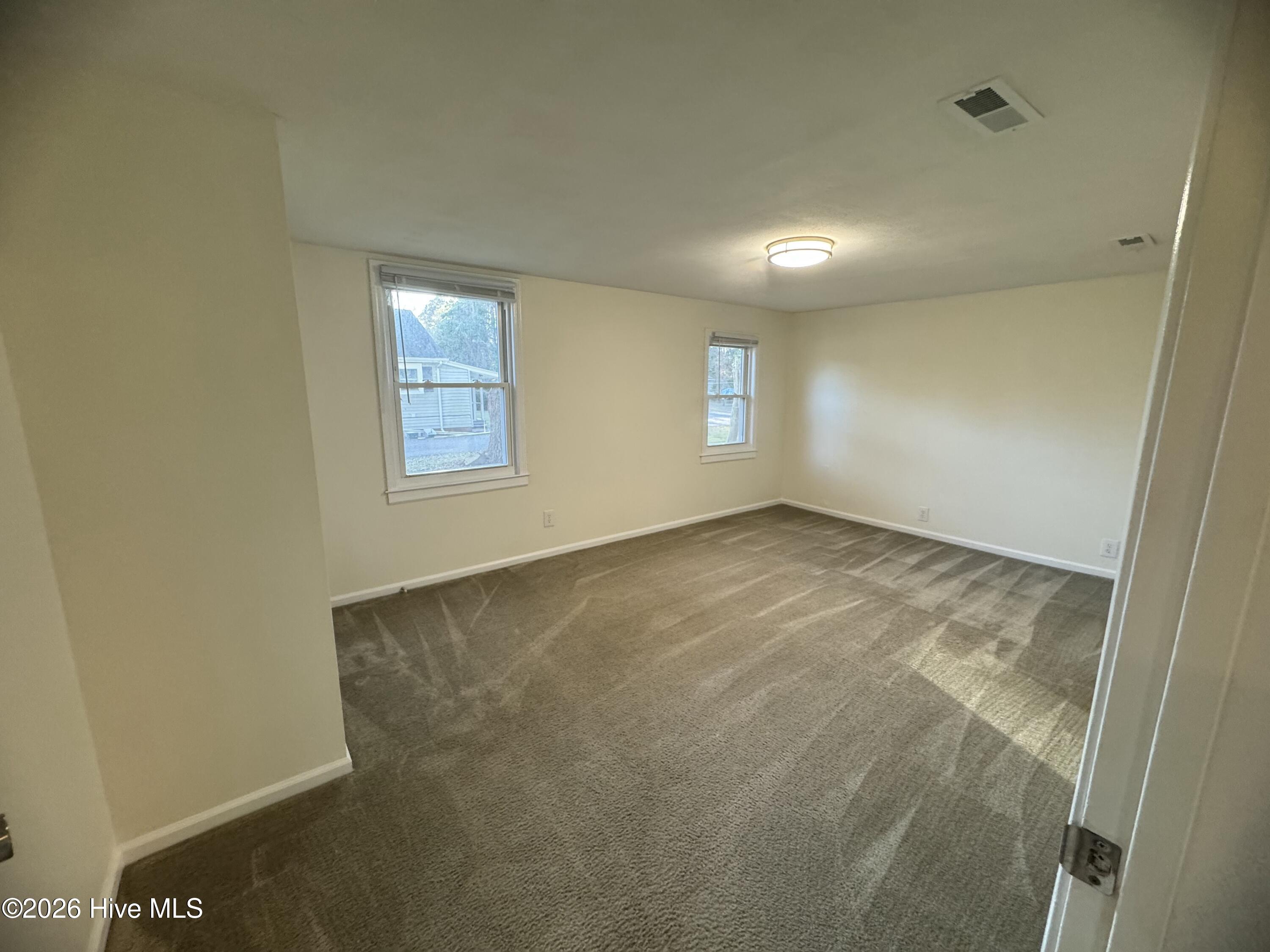 100555993 | Photo 14