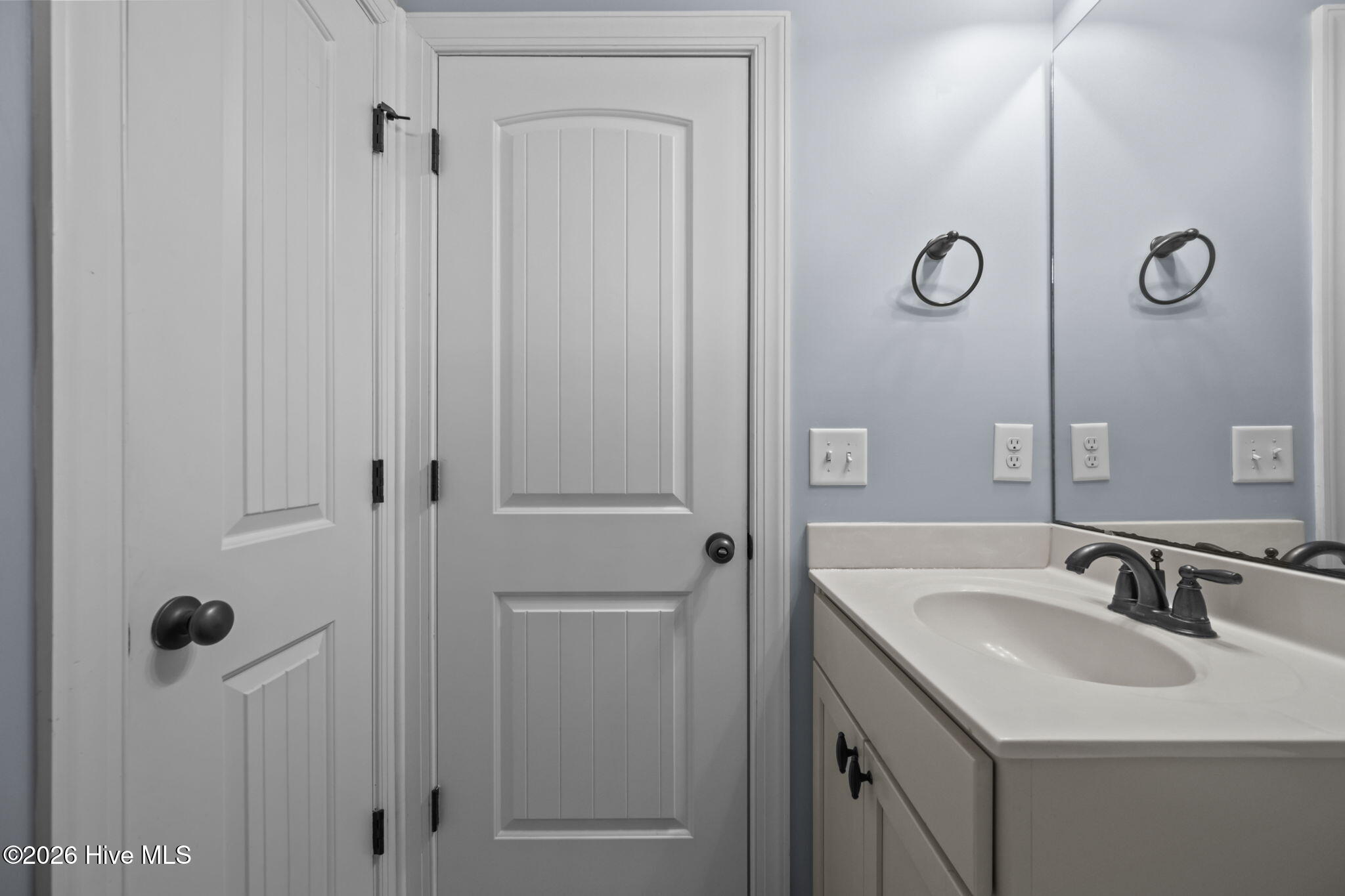 100557022 | Photo 27