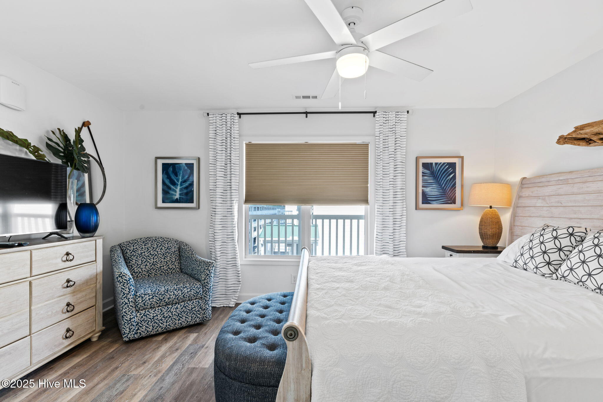 100539648 | Photo 11