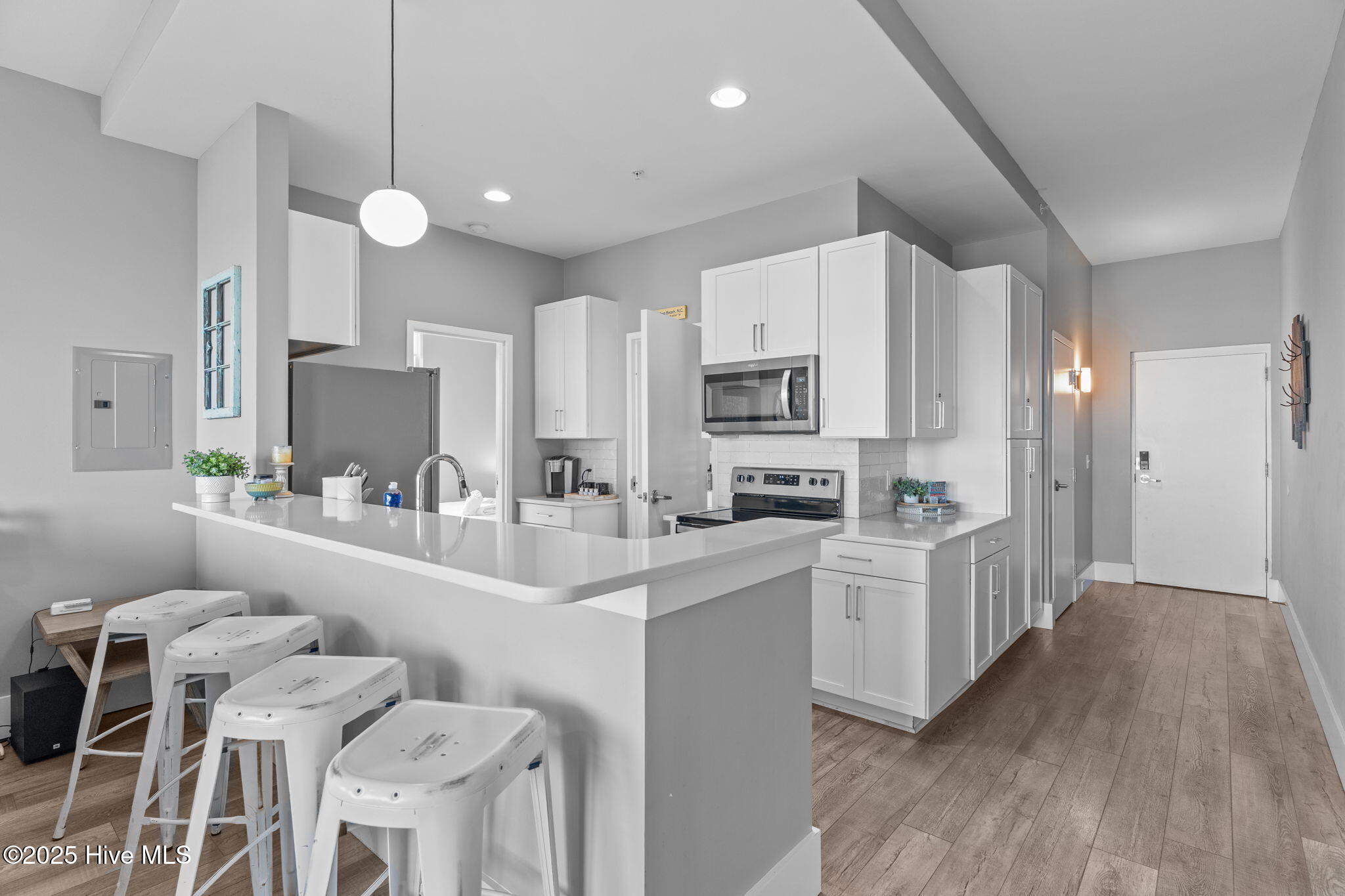 100541831 | Photo 17