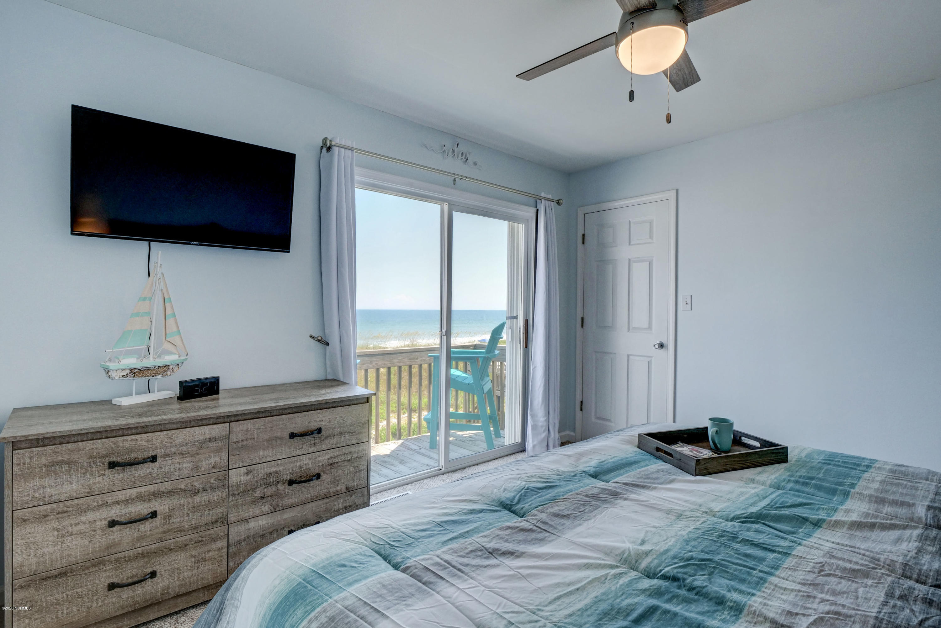 100520980 | Photo 22