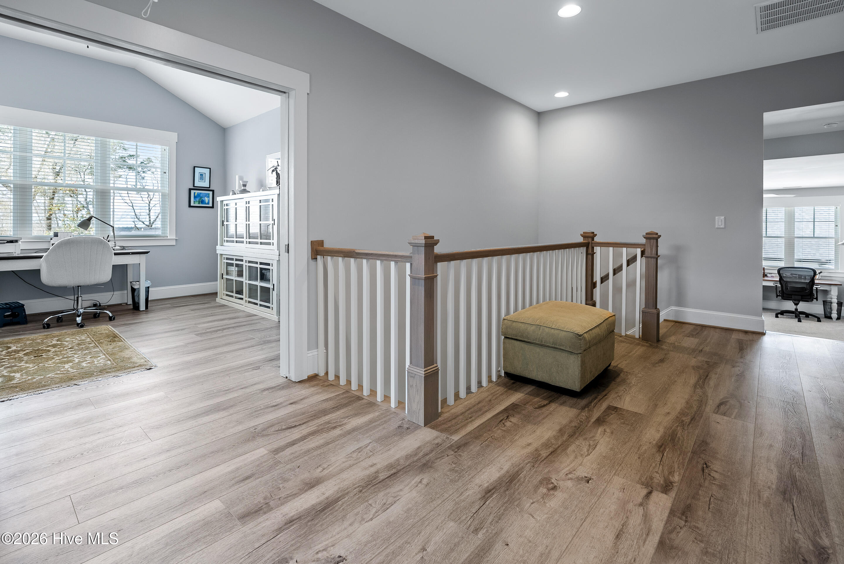 100559512 | Photo 36