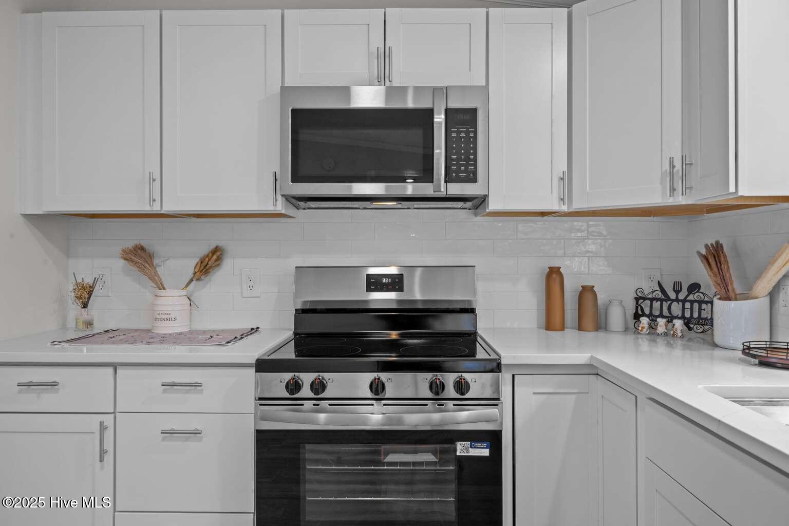 100544091 | Photo 13