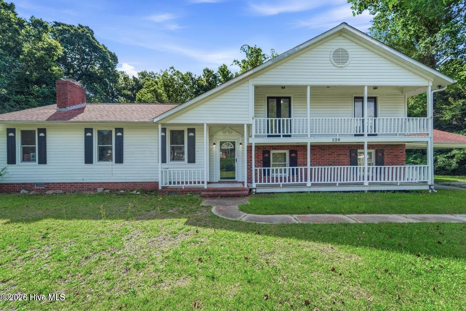 Exterior photo of 220 Edgewood Drive, Jacksonville, NC 28546. MLS: 100596376