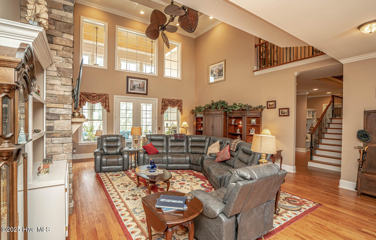 100534571 | Photo 17