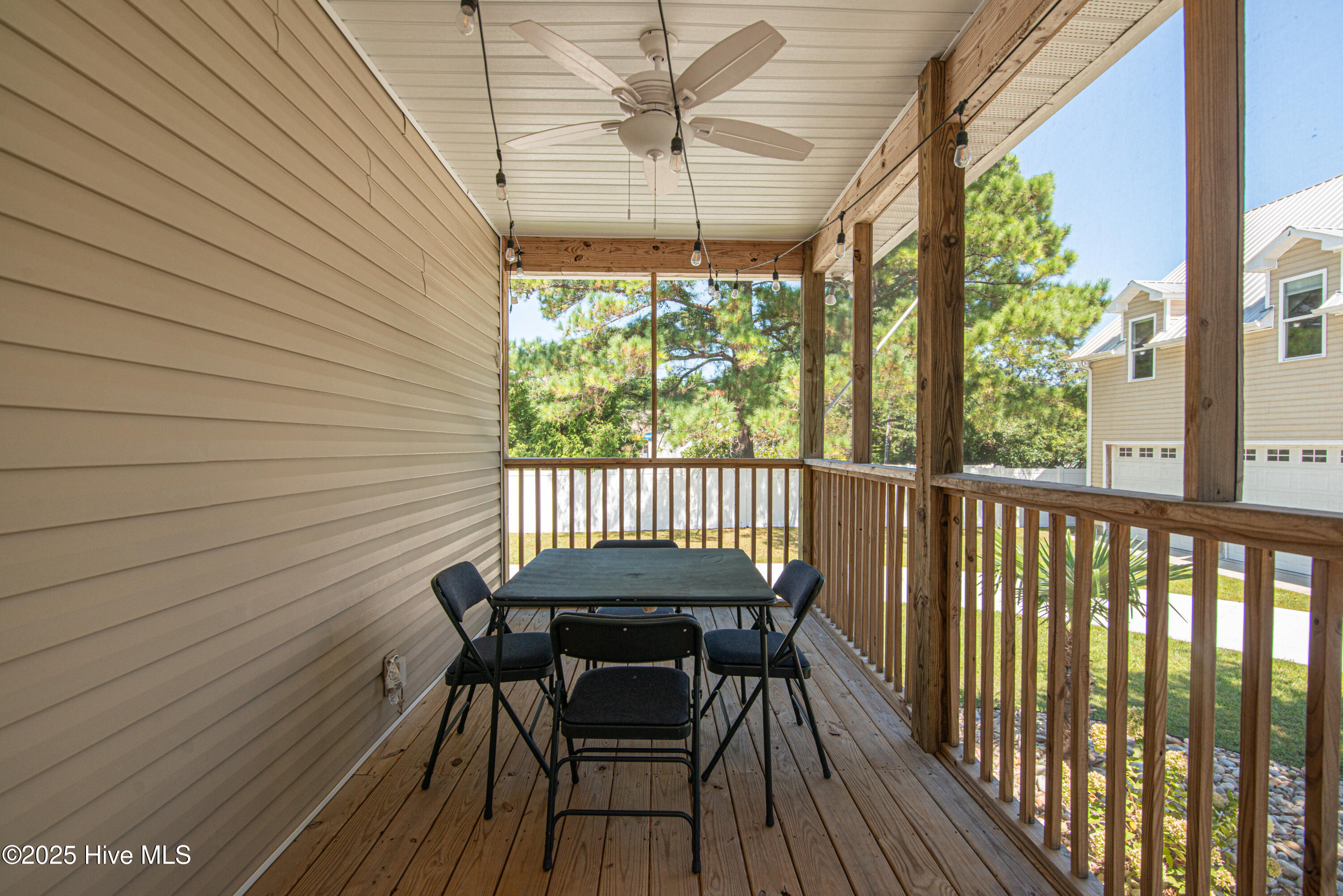 100530224 | Photo 37