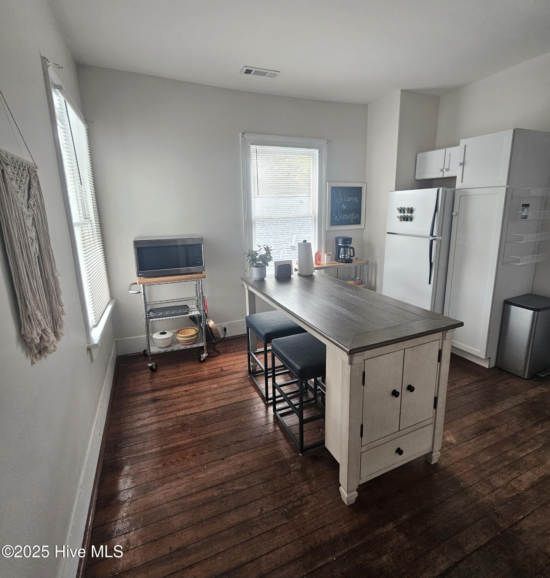 100529607 | Photo 12