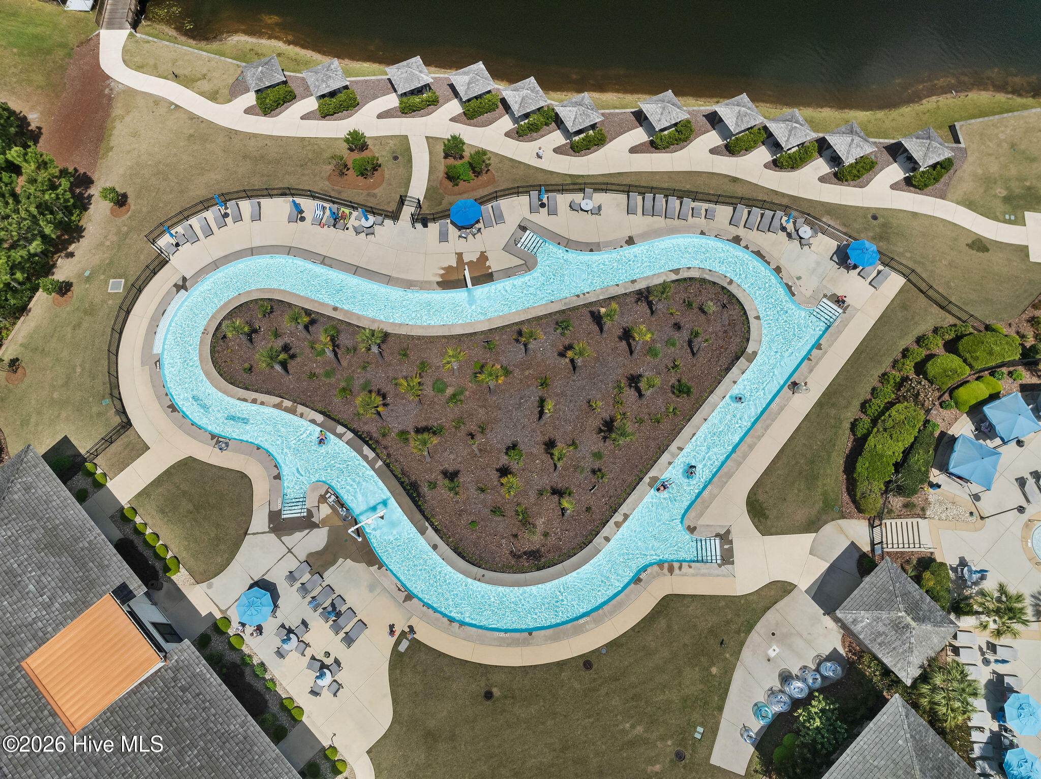 100565690 | Photo 114