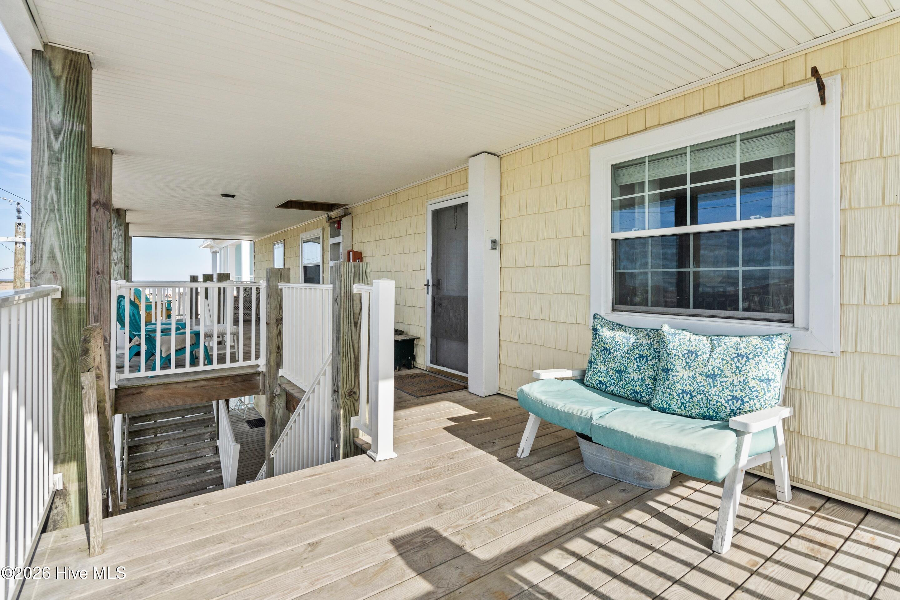 100549000 | Photo 40