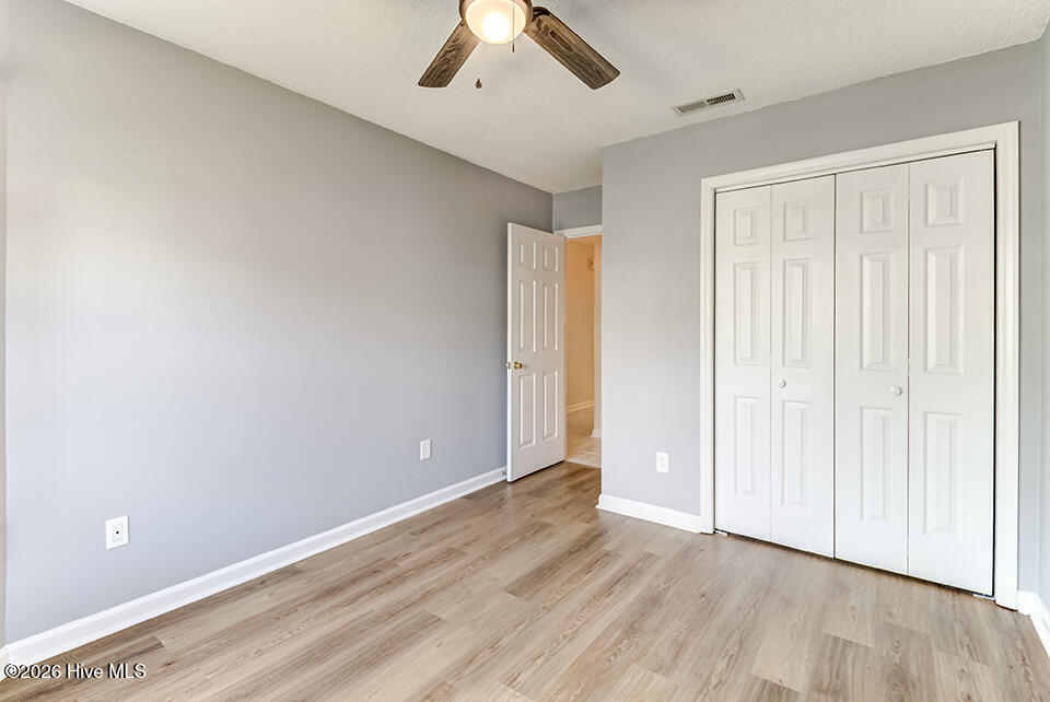 100565987 | Photo 18