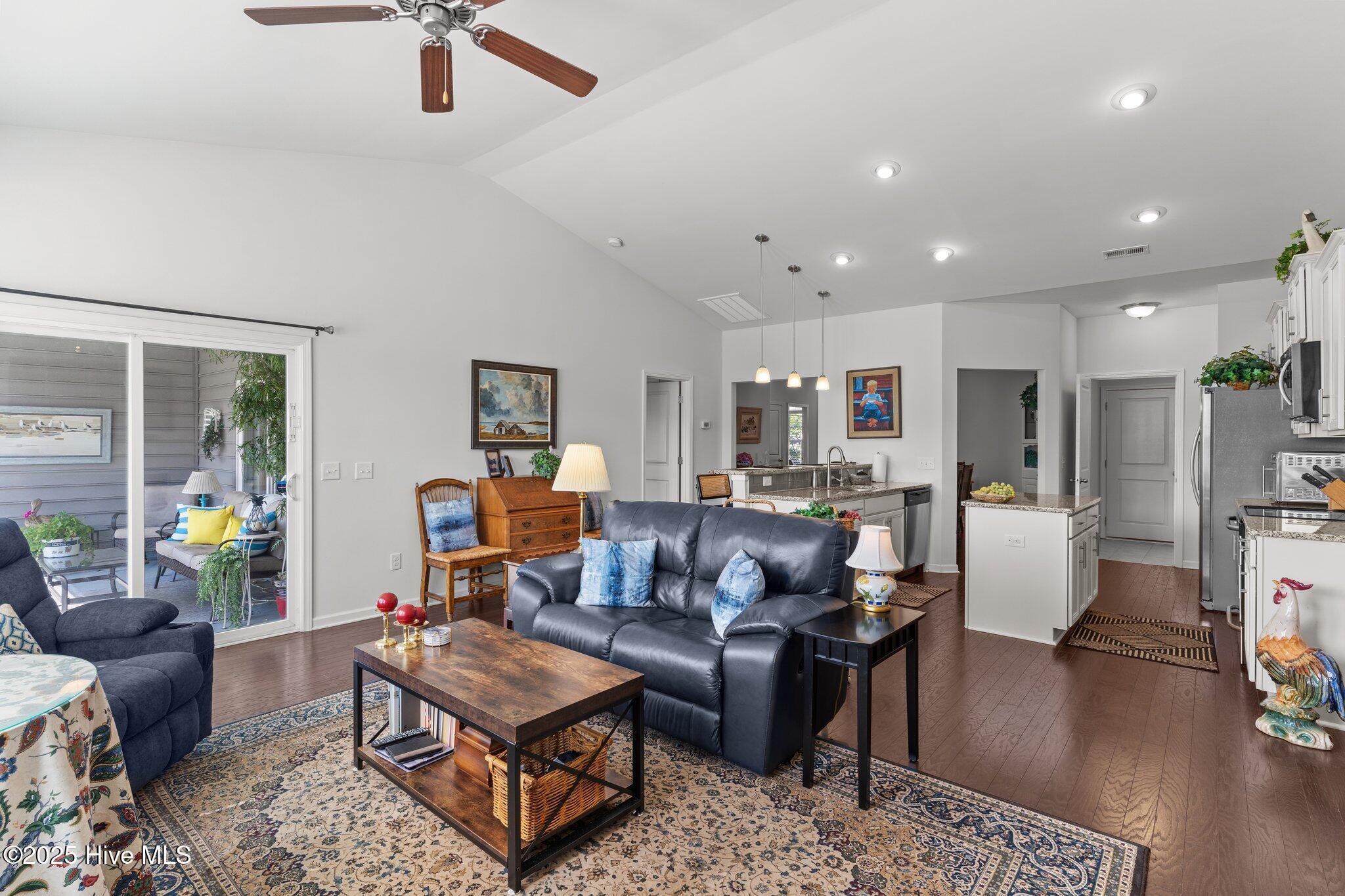 627 Cambeck Drive SE Unit 3, Leland, NC 28451 – photo 10: 30-web-or-mls-BTS08263